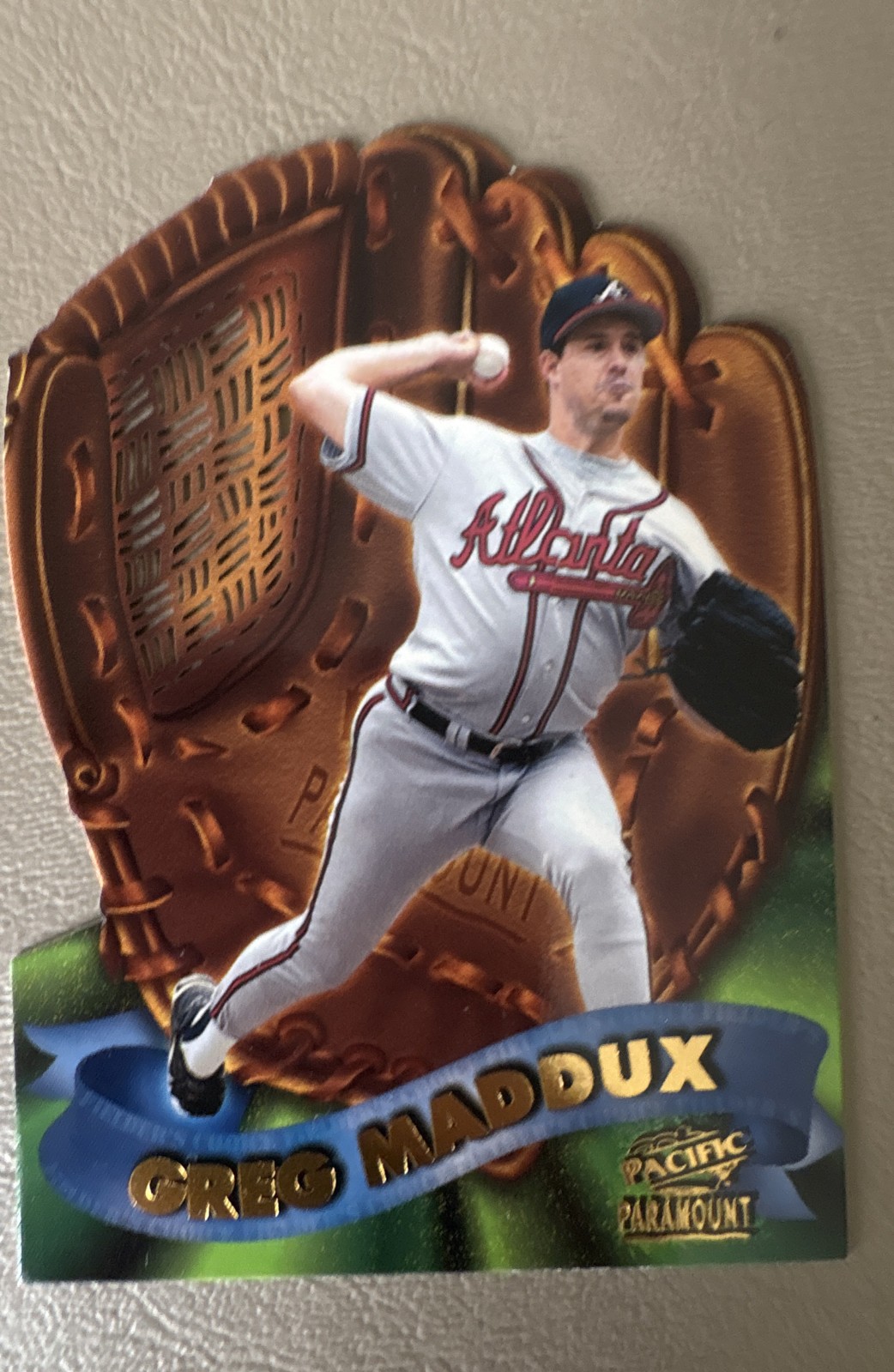 1998 Pacific Paramount – Fielder’s Choice Greg Maddux #2