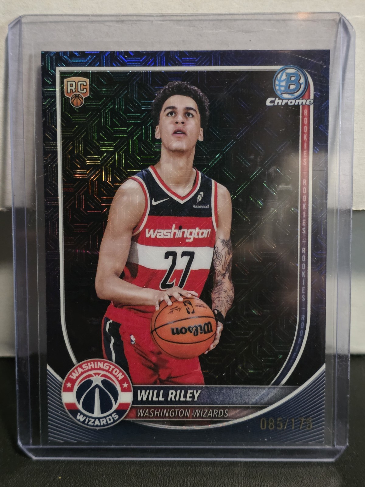 2025-26 Bowman – Will Riley #BCV-21 Navy Blue Mojo Refractor /175 (RC)