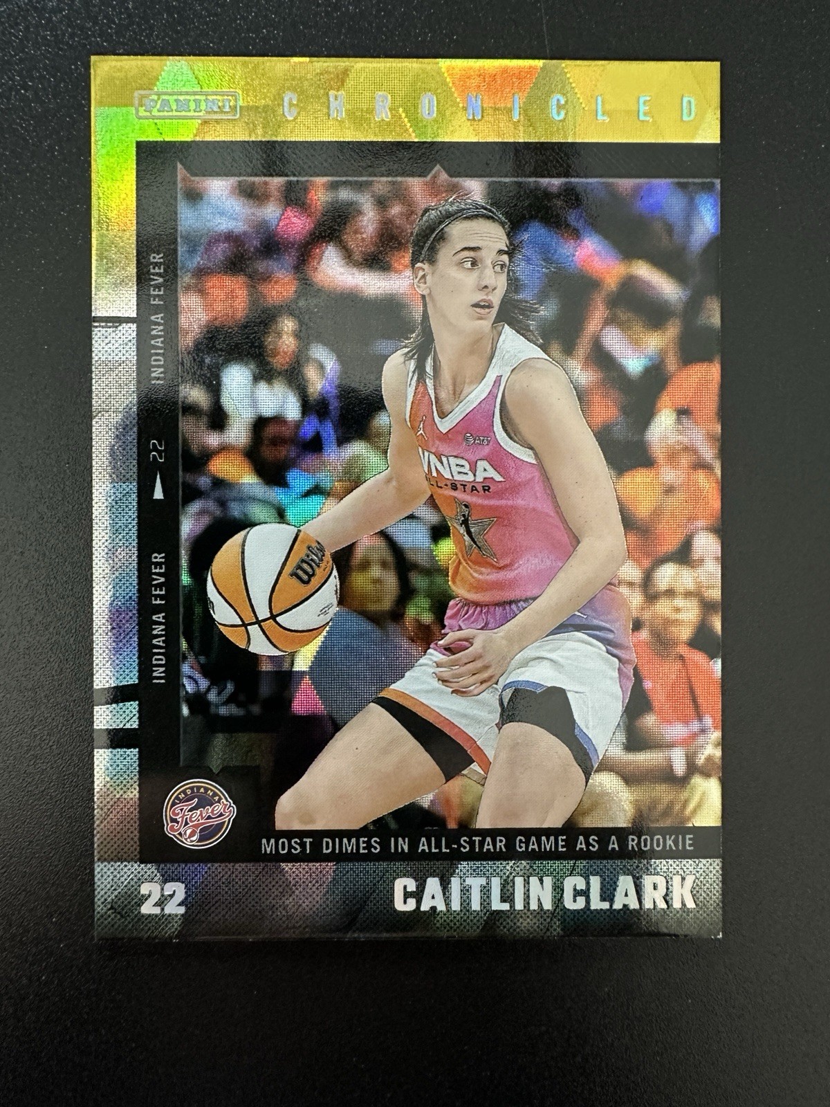 Caitlin Clark 2025 Panini Caitlin Clark Chronicled #7 Yellow Cubic