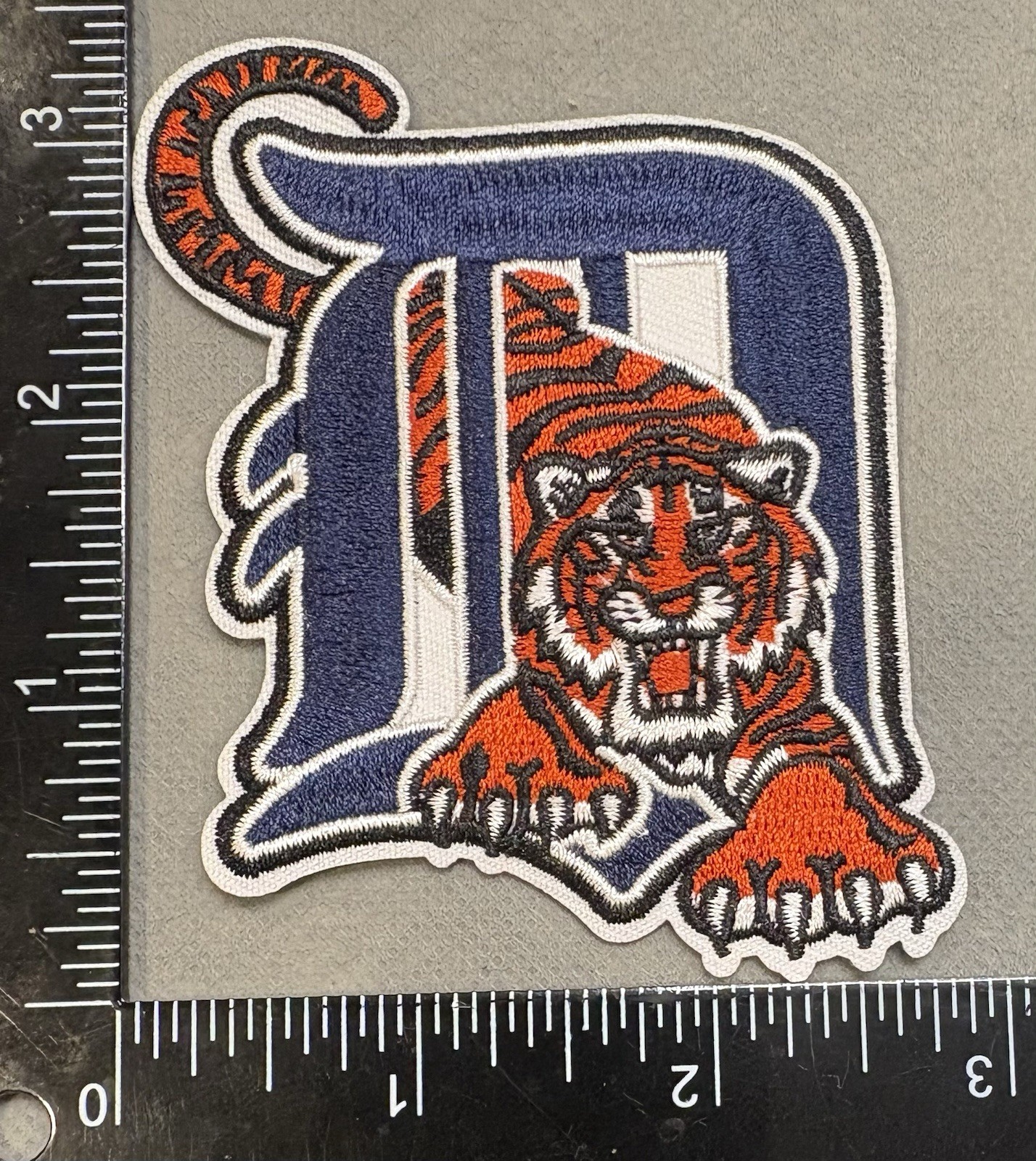 DETROIT TIGERS MLB BASEBALL EMBROIDERED IRON ON PATCH
