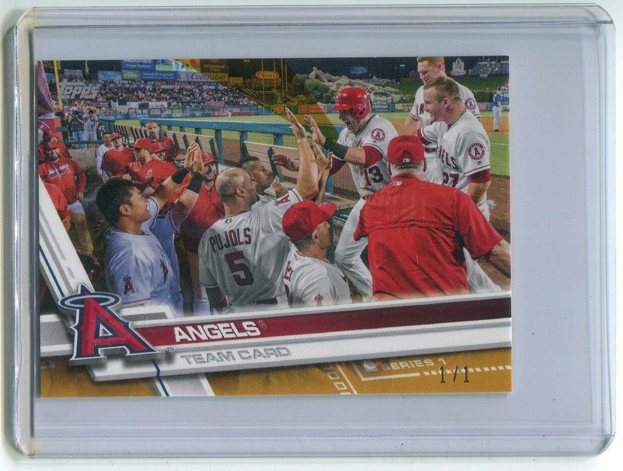 2017 Topps Mini GOLD Los Angeles Angels Team / Albert Pujols / Mike Trout 1/1