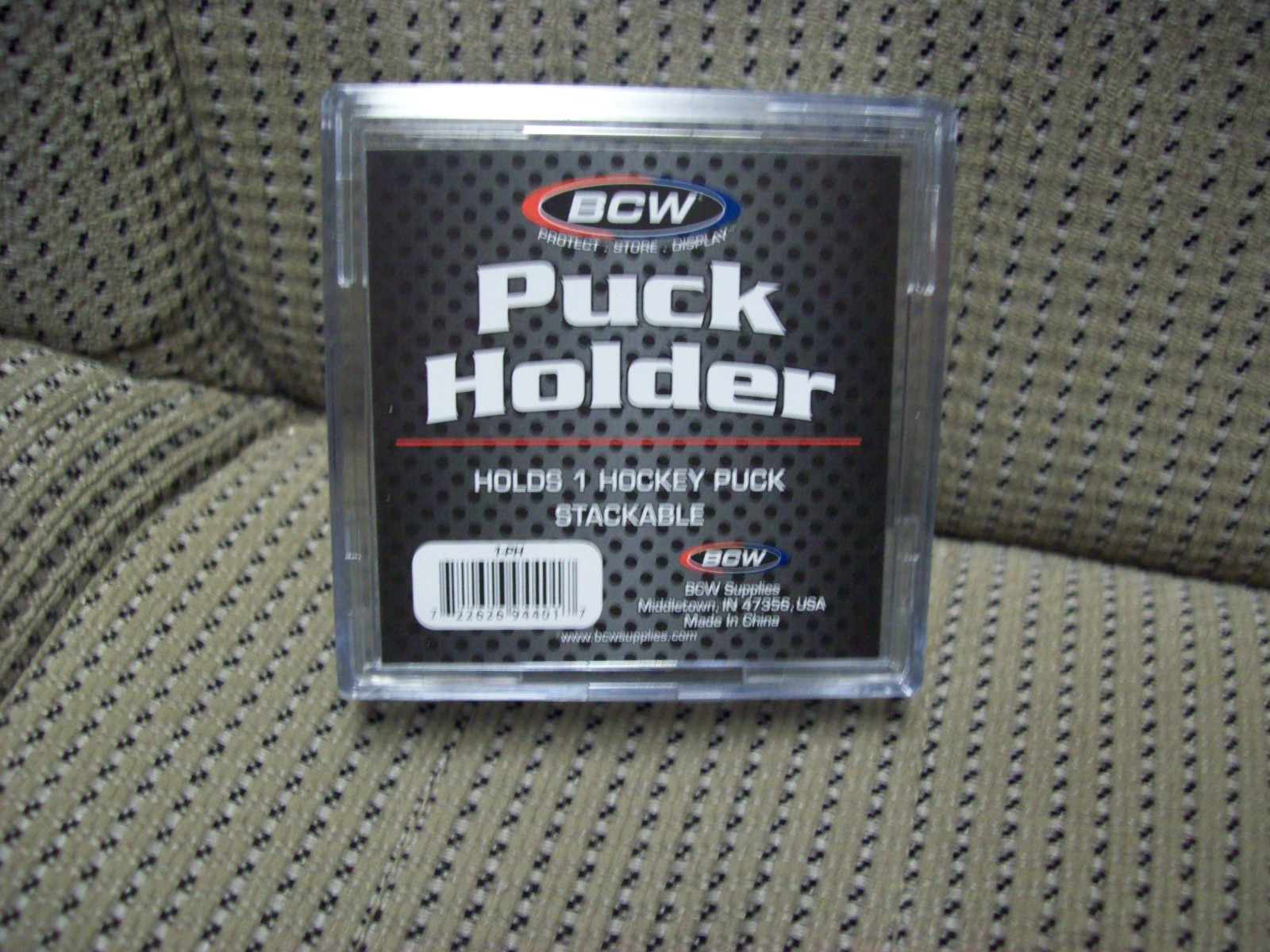 Puck Holder, One BCW Stackable Regulation Puck Holder 2 Piece Design New!