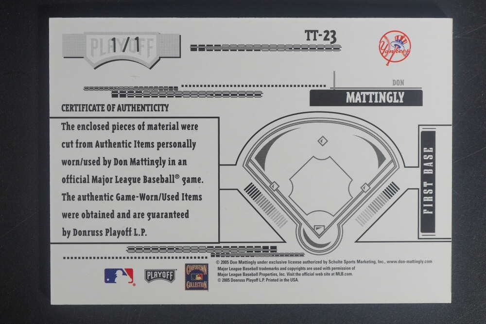 2005 Playoff Absolute Mem. Don Mattingly TOTT Auto Dual Patch Black 1/1 DZ2500