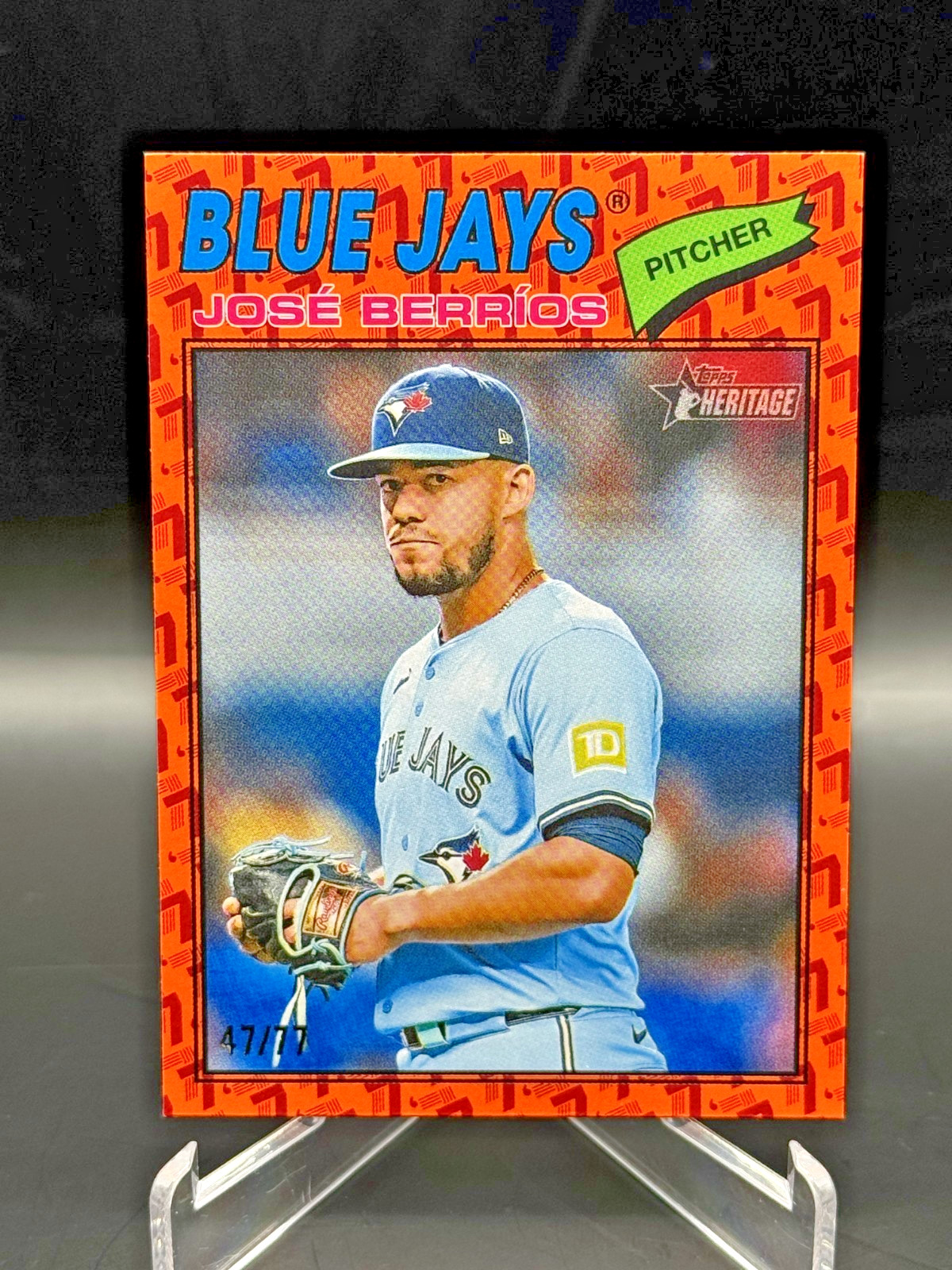 Jose Berríos 2026 Topps Heritage Color Of The Year 47/77 Blue Jays #56