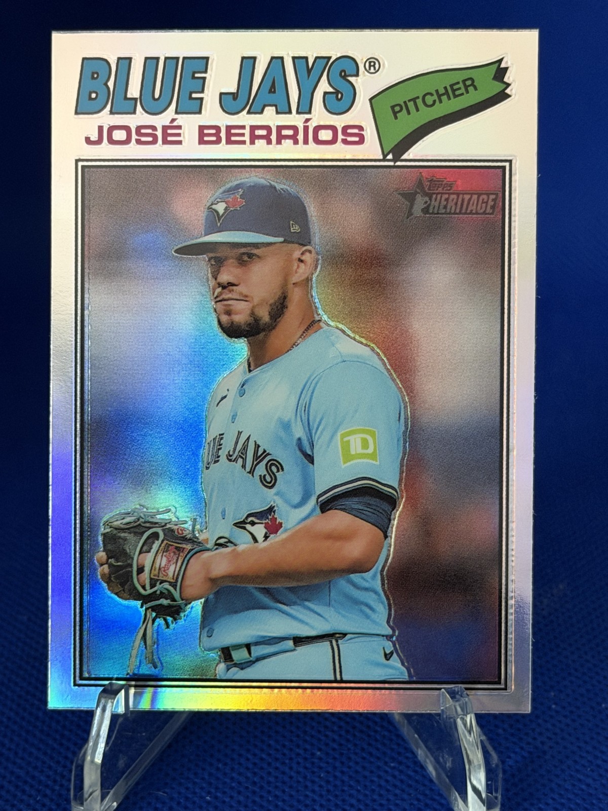 2026 Topps Heritage – José Berríos #56 Chrome Refractor