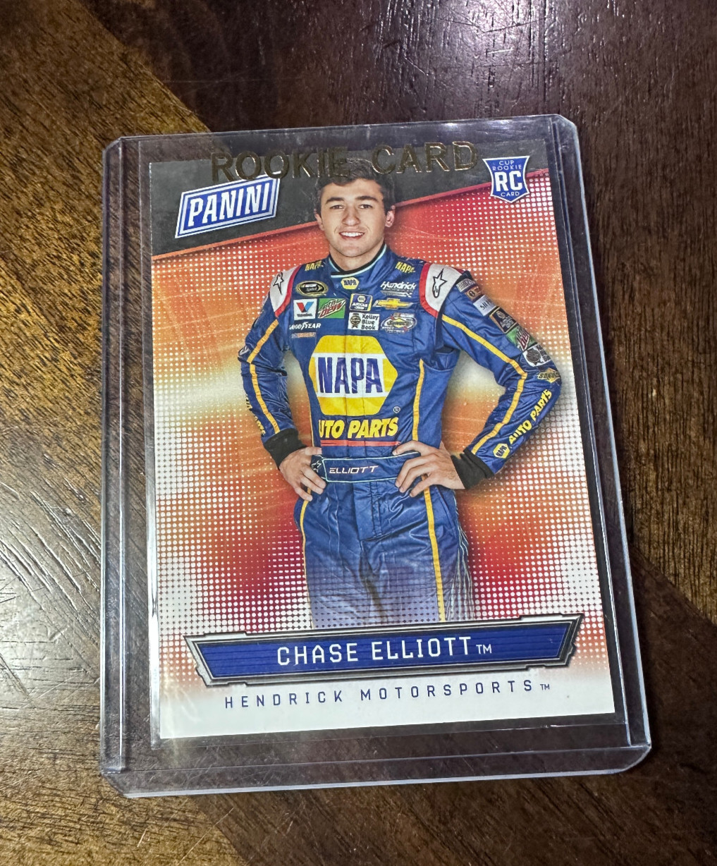 2016 Chase Elliott RC w/ gold ROOKIE CARD case RARE serial /1499