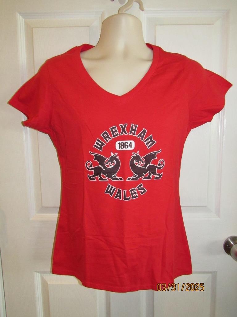 Brand New~WREXHAM WALES~Red Dragons~Football~Soccer~V-Neck T-Shirt~Womens~Small
