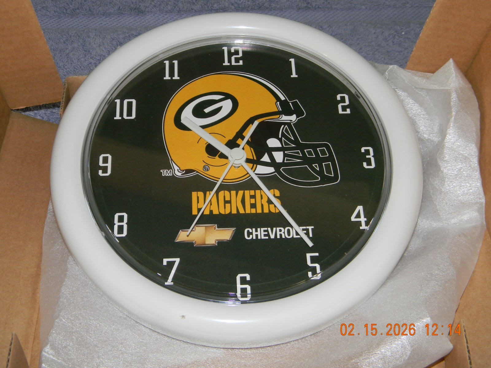 Chevrolet sponsored Green Bay Packers Clock LE – NEW