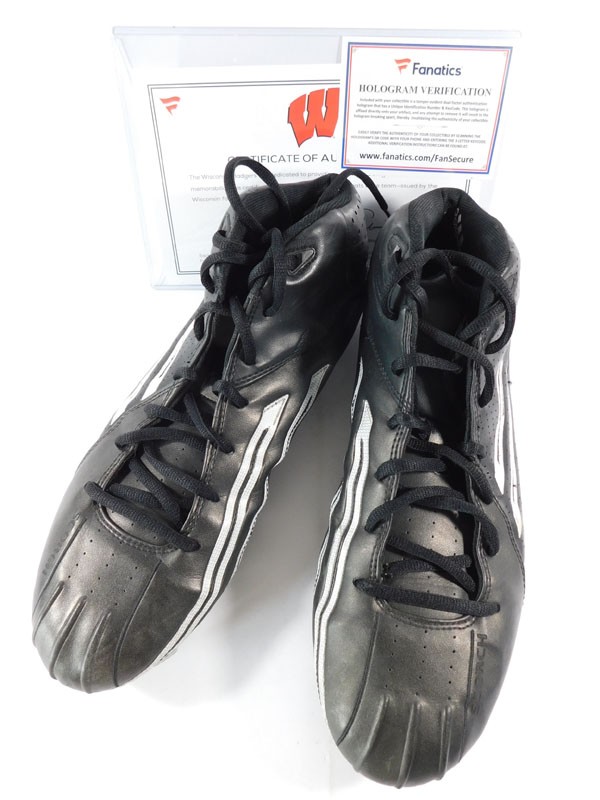 Wisconsin Badgers Team-Issued Black Adidas Football Cleats #101 w/COA Size 10.5
