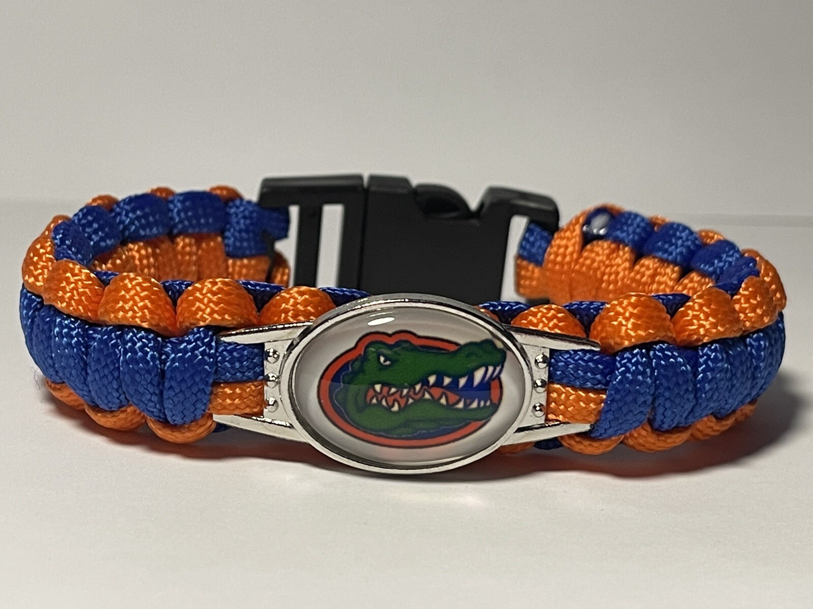 Florida Gators NCAA Paracord Bracelet NEW – FREE SHIPPING!!!