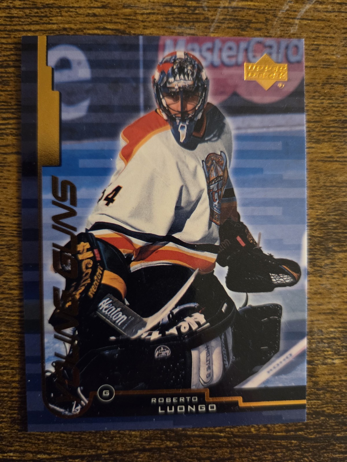 1999-00 Upper Deck UD Young Guns YG Roberto Luongo Rookie Card RC #163 Islanders