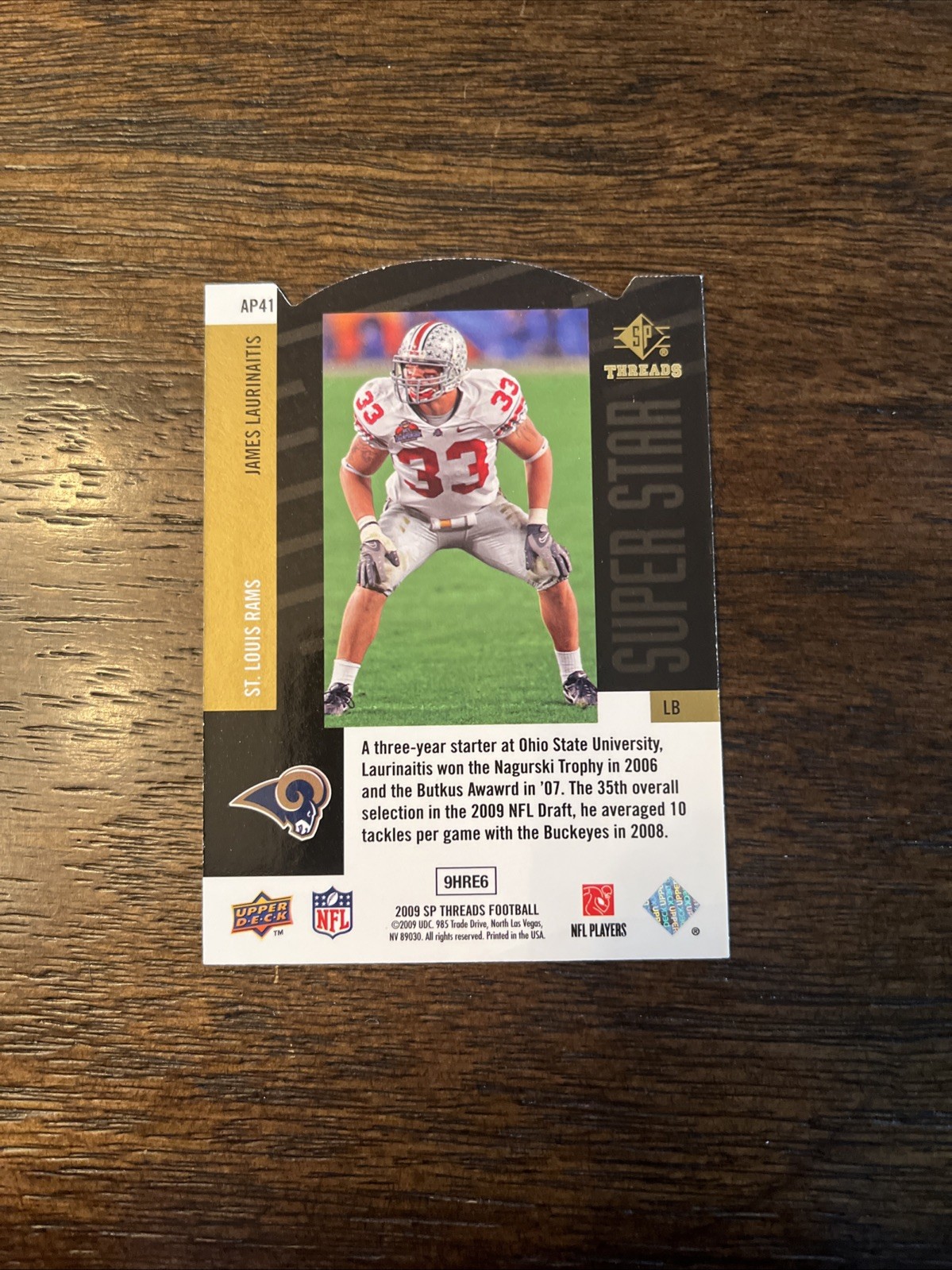 2009 SP Threads – Sp Superstar Die-Cuts James Laurinaitis #AP41 (RC) Ohio State
