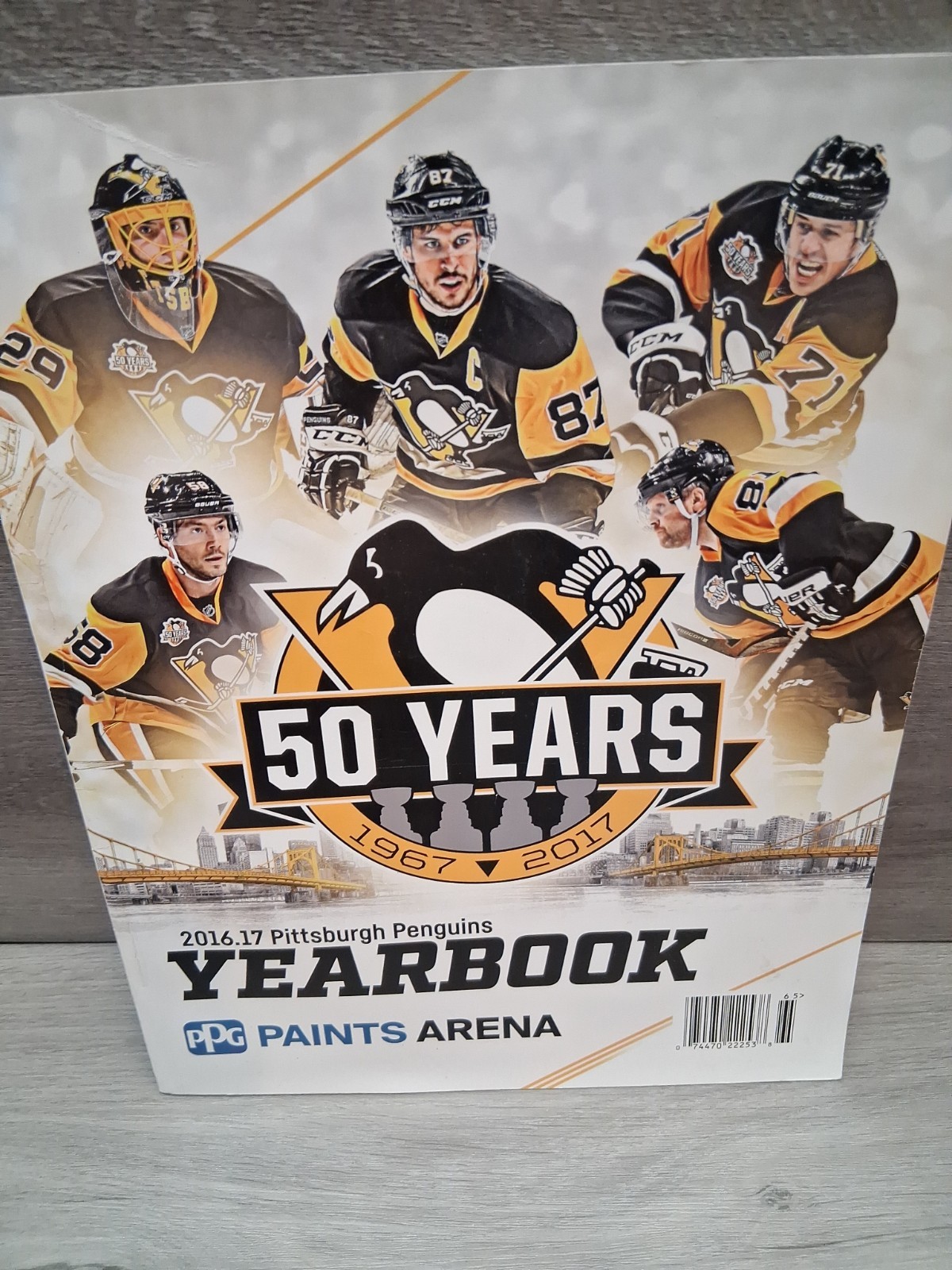 2016-2017 PITTSBURGH PENGUINS YEARBOOK – 50 Years – 1967-2017