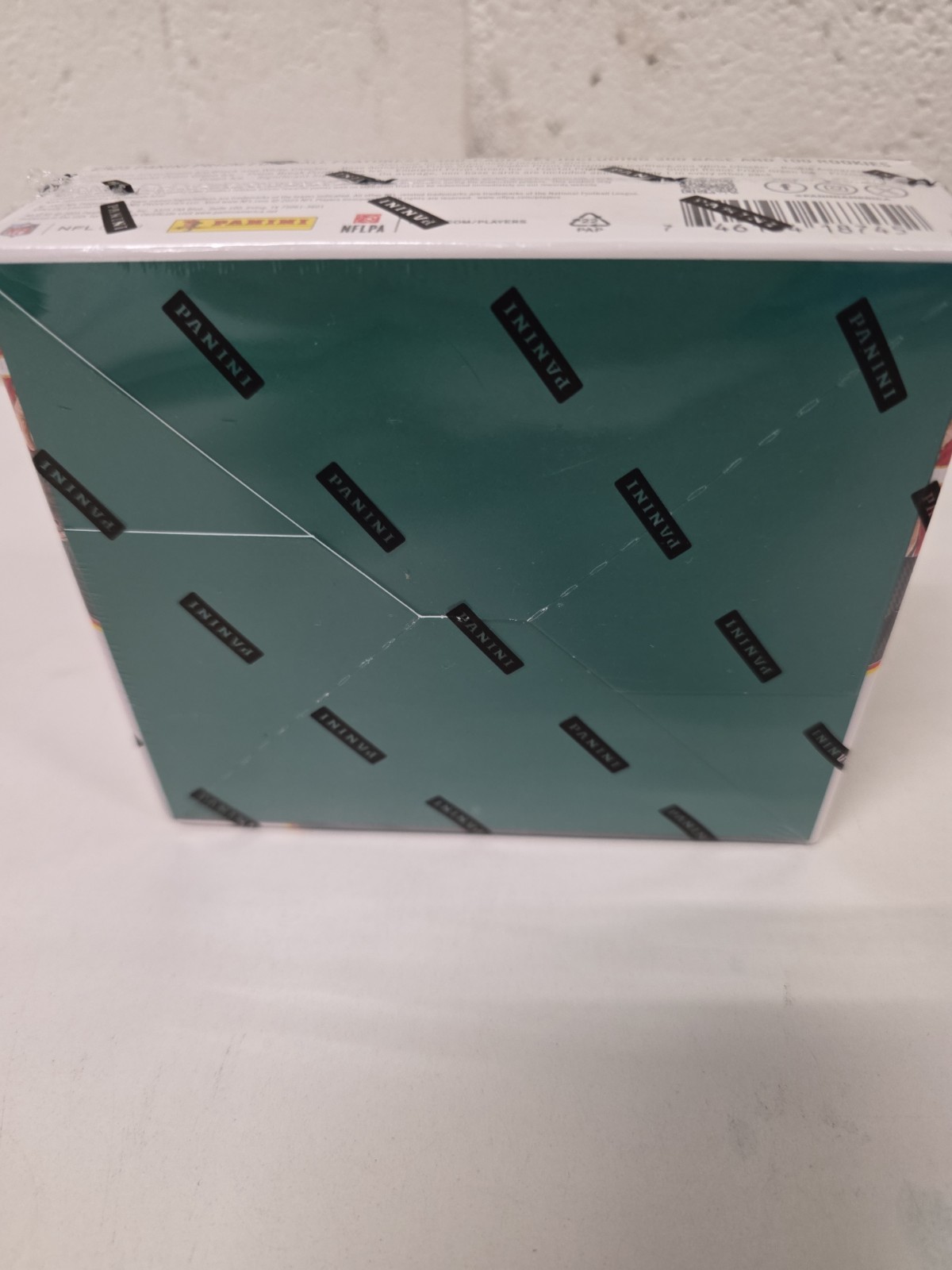 Factory Sealed Retail Box 2025 Panini Prizm NFL Football Cards FAST SHIP