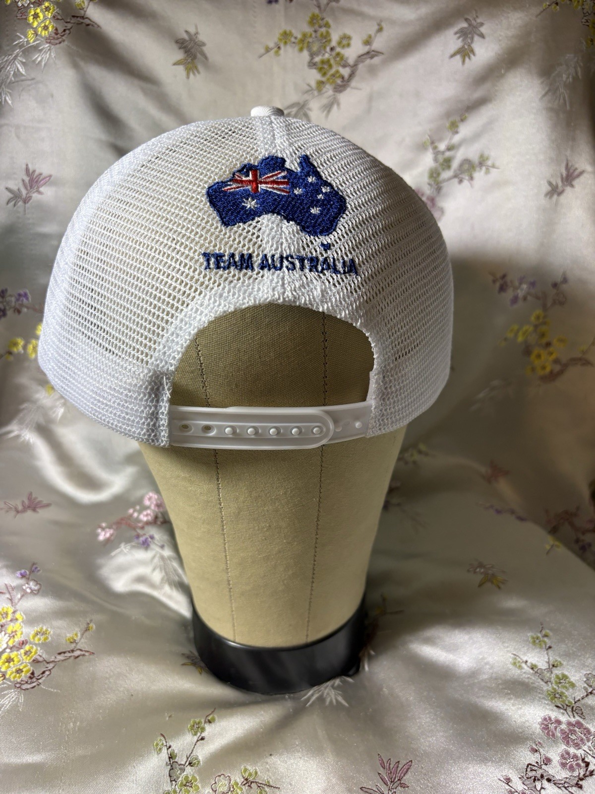 Team AUSTRALIA Autographed Hat