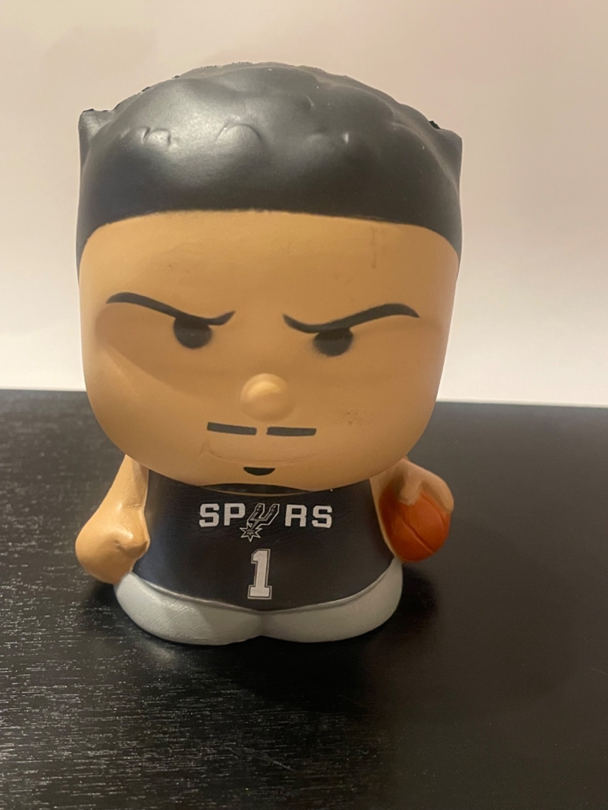 Party Animal Victor Wembanyama San Antonio Spurs Series 5 SqueezyMate NBA