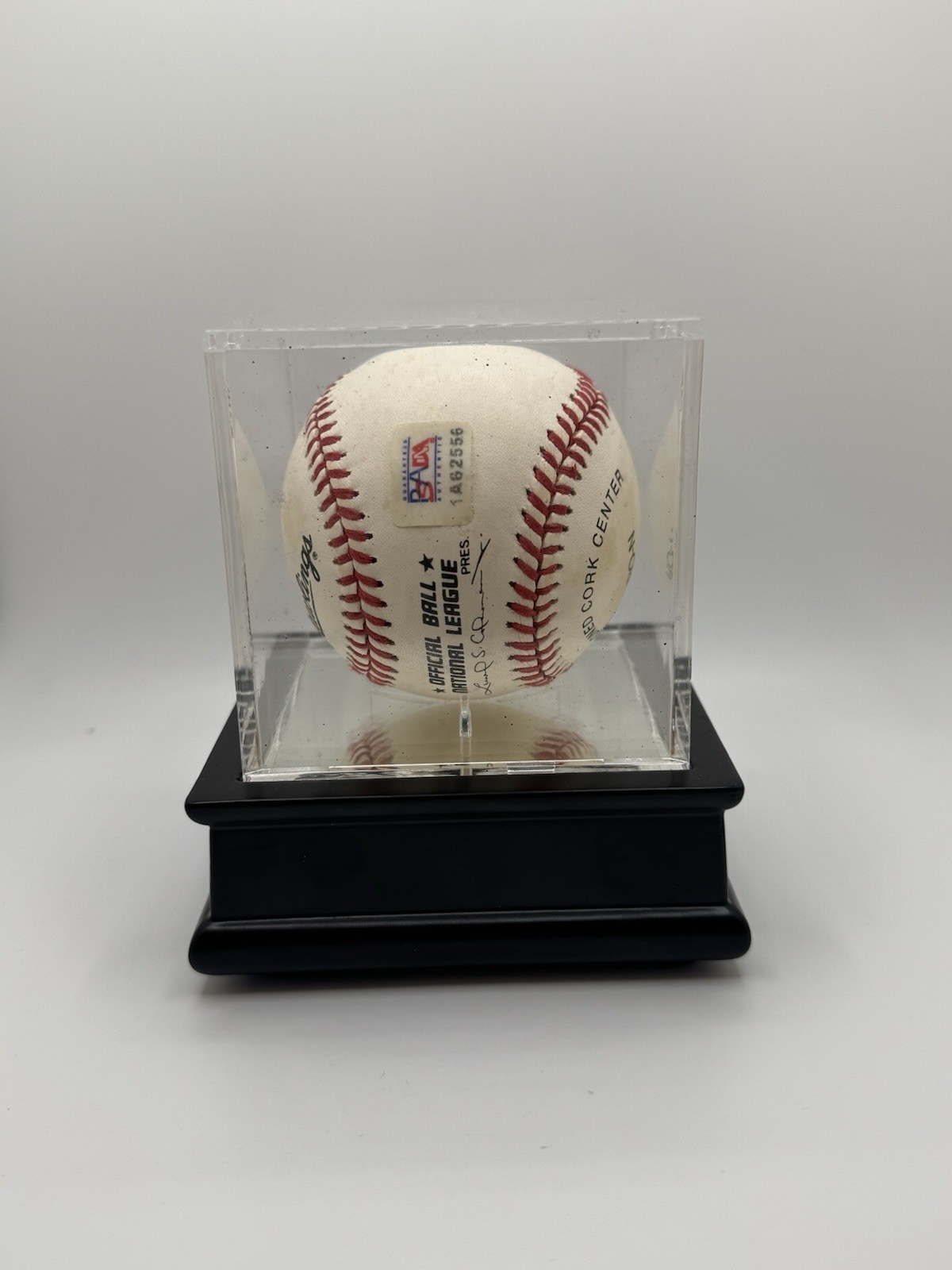 Pete Rose Signed Rawlings Baseball PSA/DNA Authenticated Autographed w/ Case
