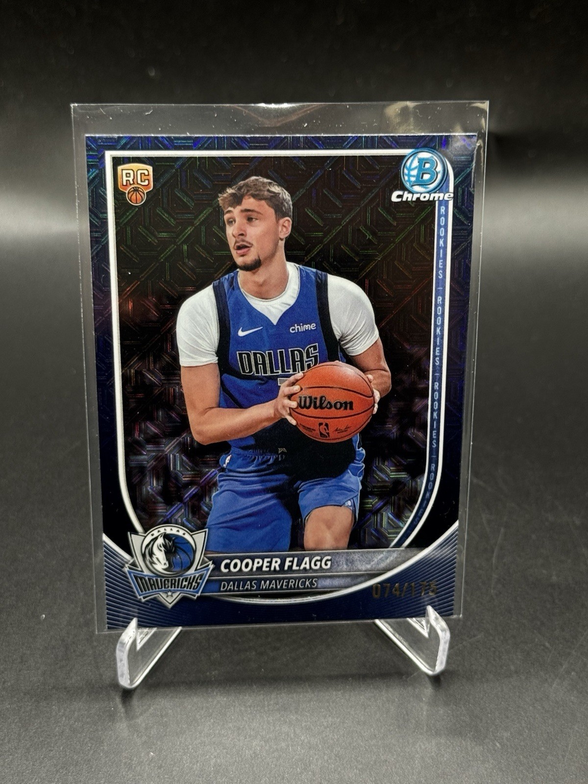 2025-26 Bowman – Chrome Cooper Flagg #BCV-1 Navy Mojo Refractor /175 (RC)