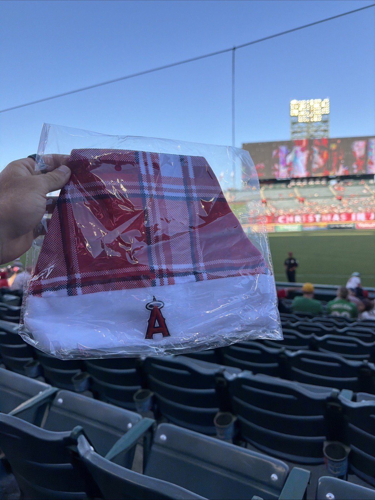 2026 LA Angels Plaid Santa Hat Christmas in June SGA 6/26/26! Never opened!