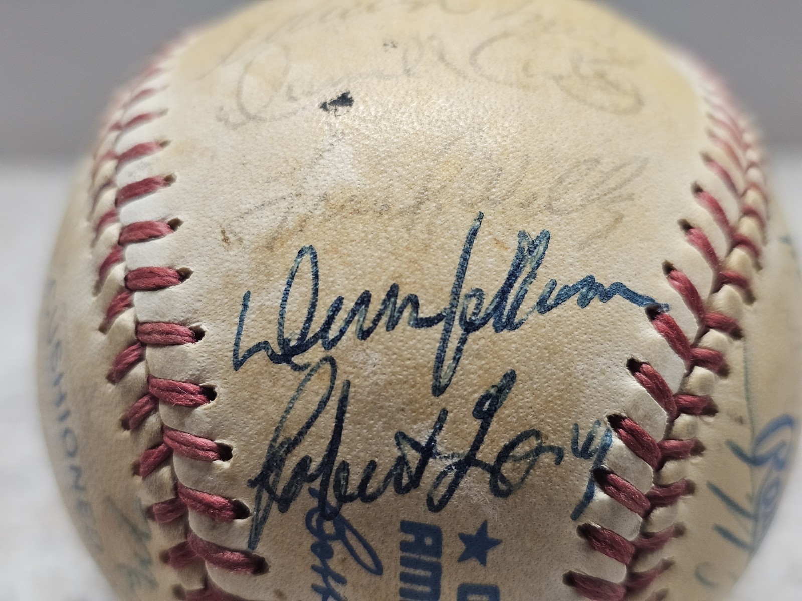 32 Autographed Rawlings MLB Baseball No COA