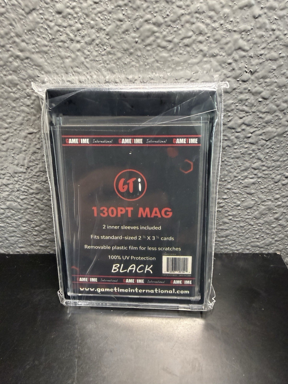 Gti One-Touch Thick Card 130pt Magnetic Card Holder colored Black Mag
