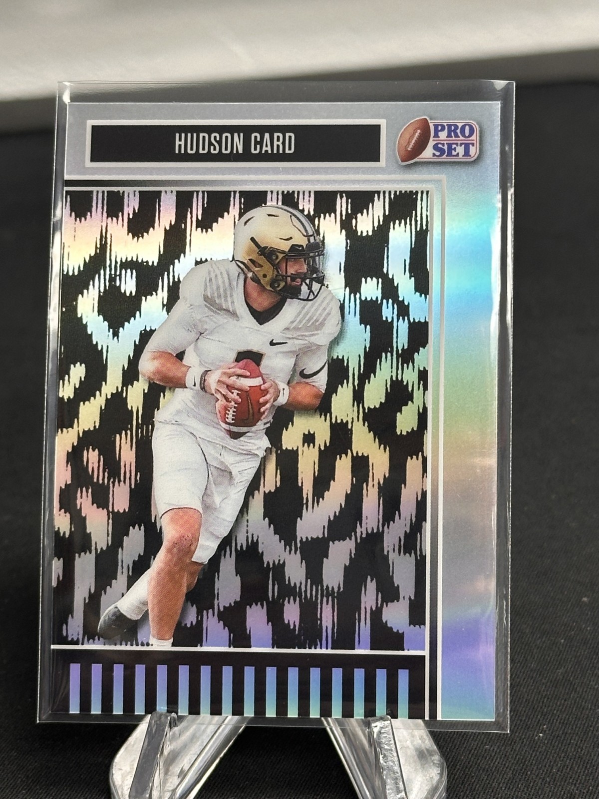HUDSON CARD 2025 LEAF PRO SET METAL NON AUTO SILVER PRISMATIC /49
