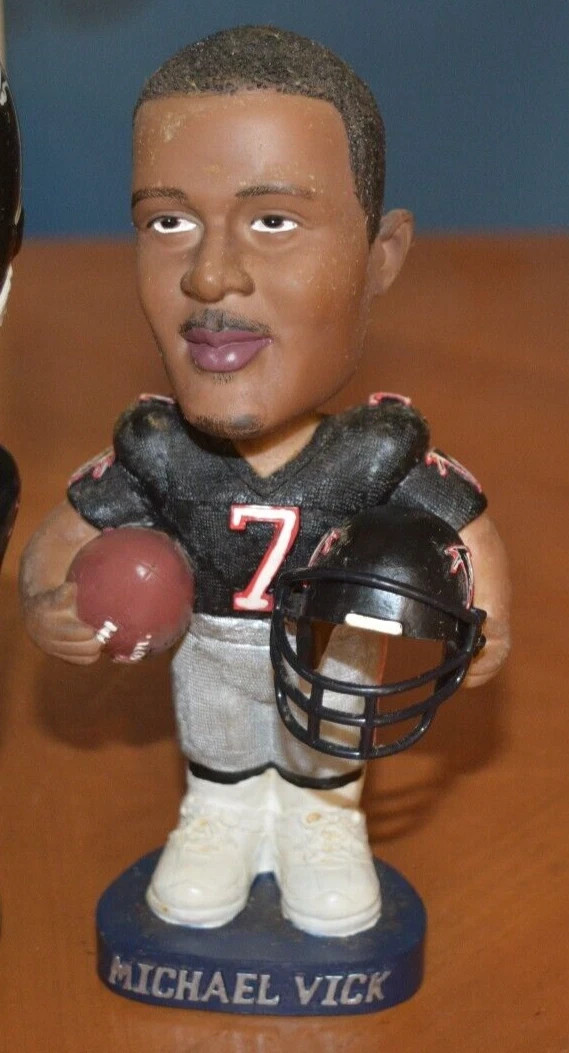 BLOWOUT SALE Michael Vick Atlanta Falcons Resin Alexander Bobble Dobble NHL