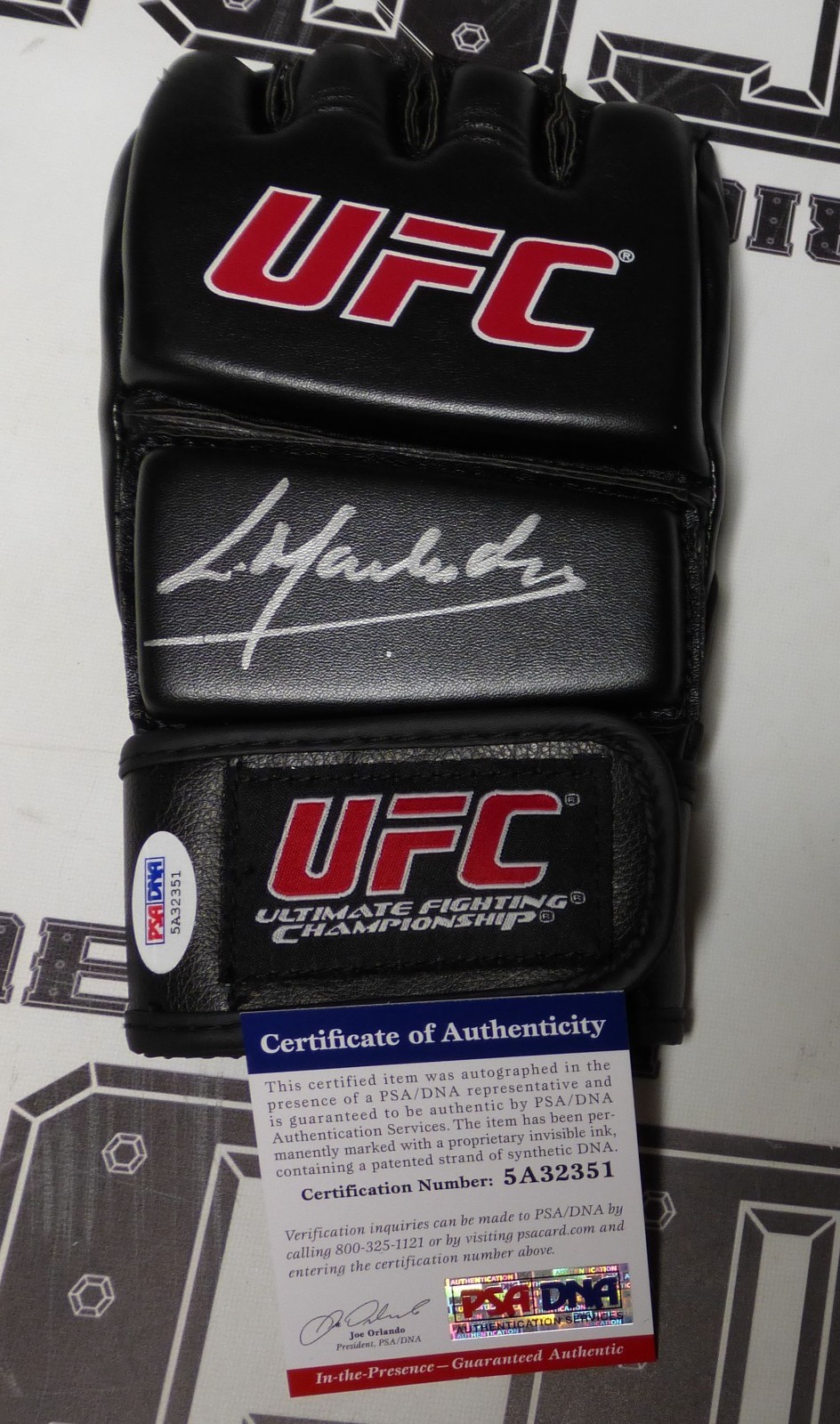 Lyoto Machida Signed Official UFC Glove PSA/DNA COA 98 104 129 157 Champ Auto’d