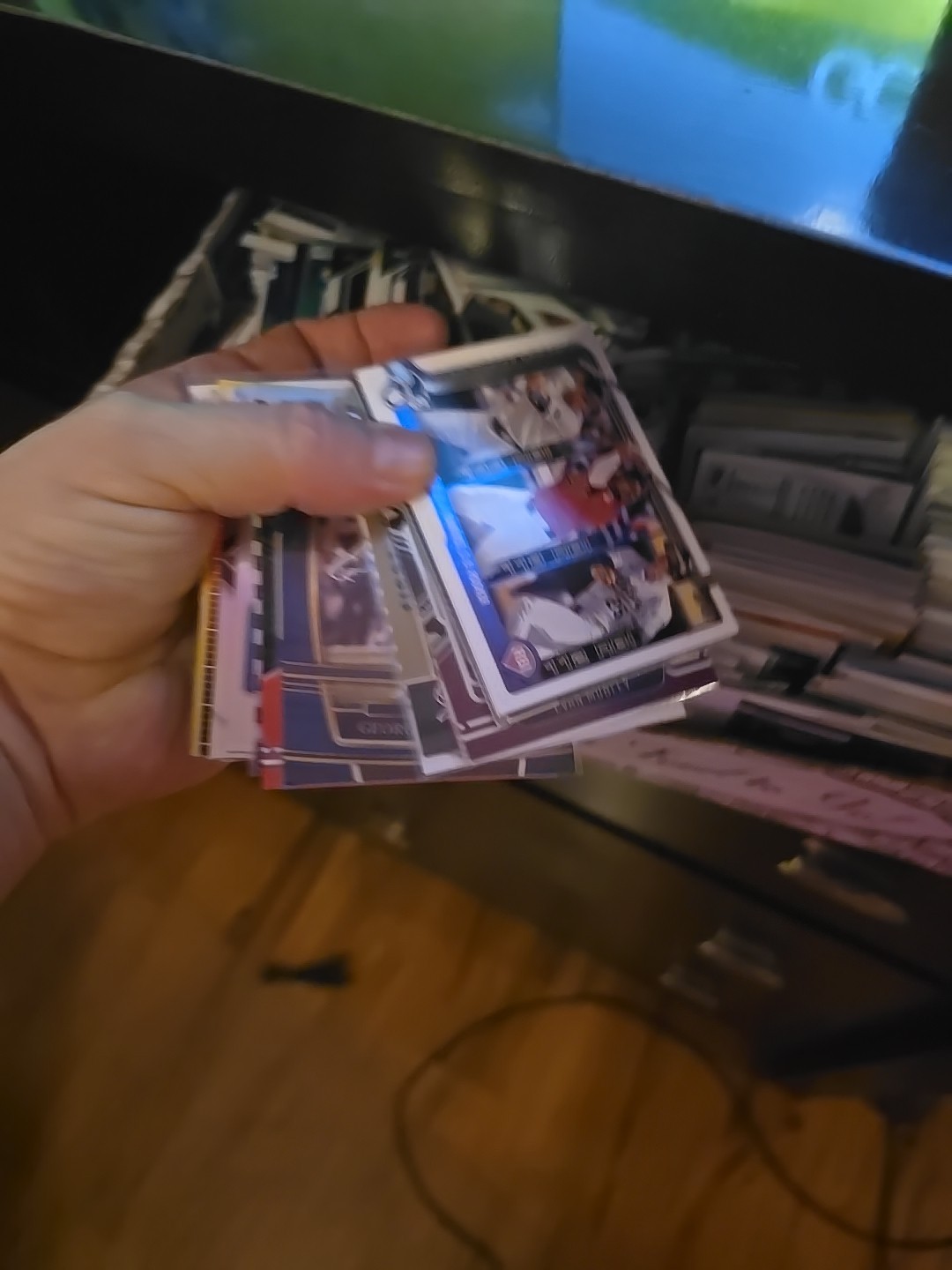 Random Cards and Inserts Small Lot (Mlb, NFL, NBA, Pokemon)