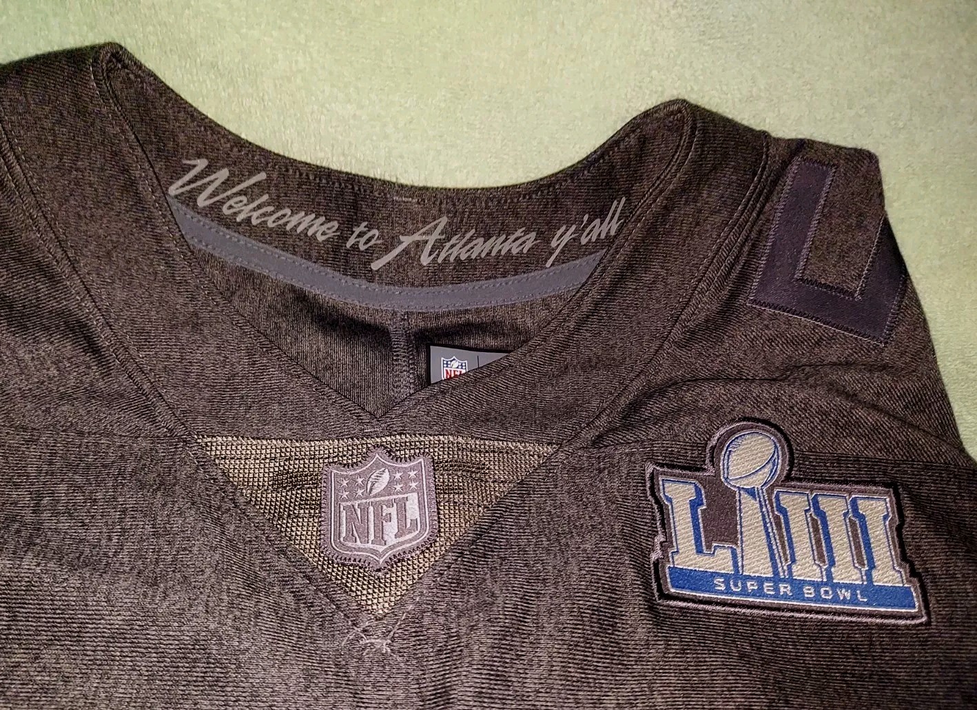 Nike Limited Edition Super Bowl LIII 53 Shirt Large Heather Gray $160 Retail NWT
