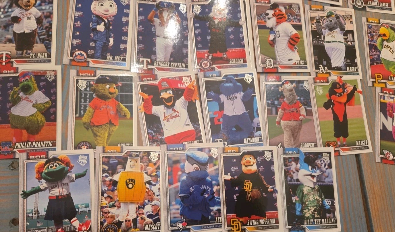 2026 TOPPS CELEBRATION MLB – Mascots FULL INSERT SET 30 Card Lot #M-1 -30