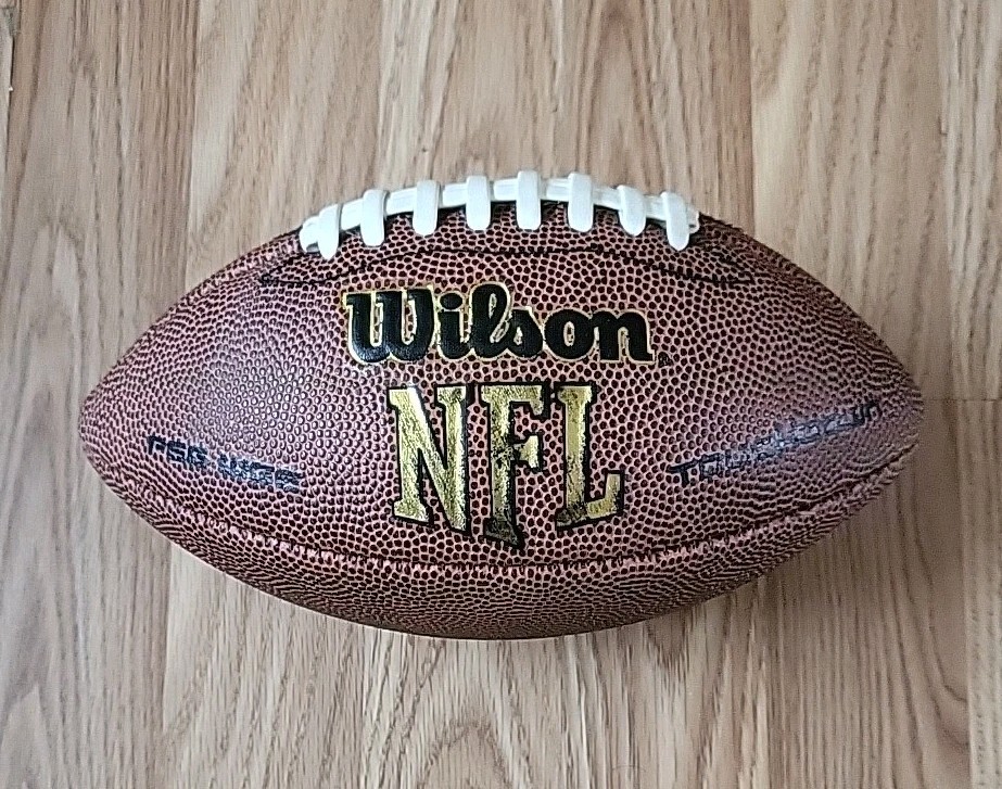 Wilson Model WTF1693 Pee Wee Football NFL Touchdown Leather Brown