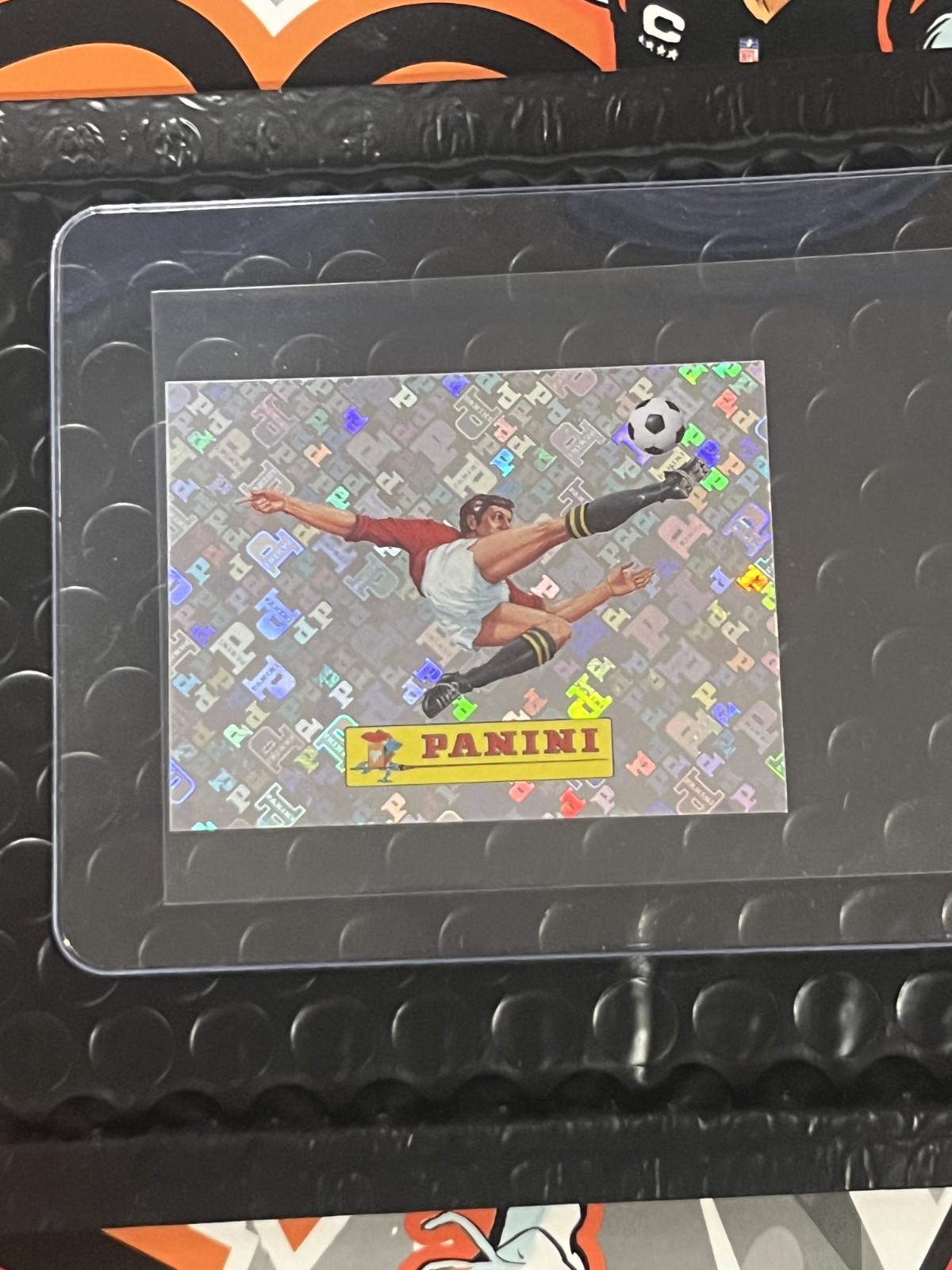 2026 Panini World Cup Sticker Box Lot 100+ – 7 SHINY FOILS #00 ARG1 Logo RED Blu