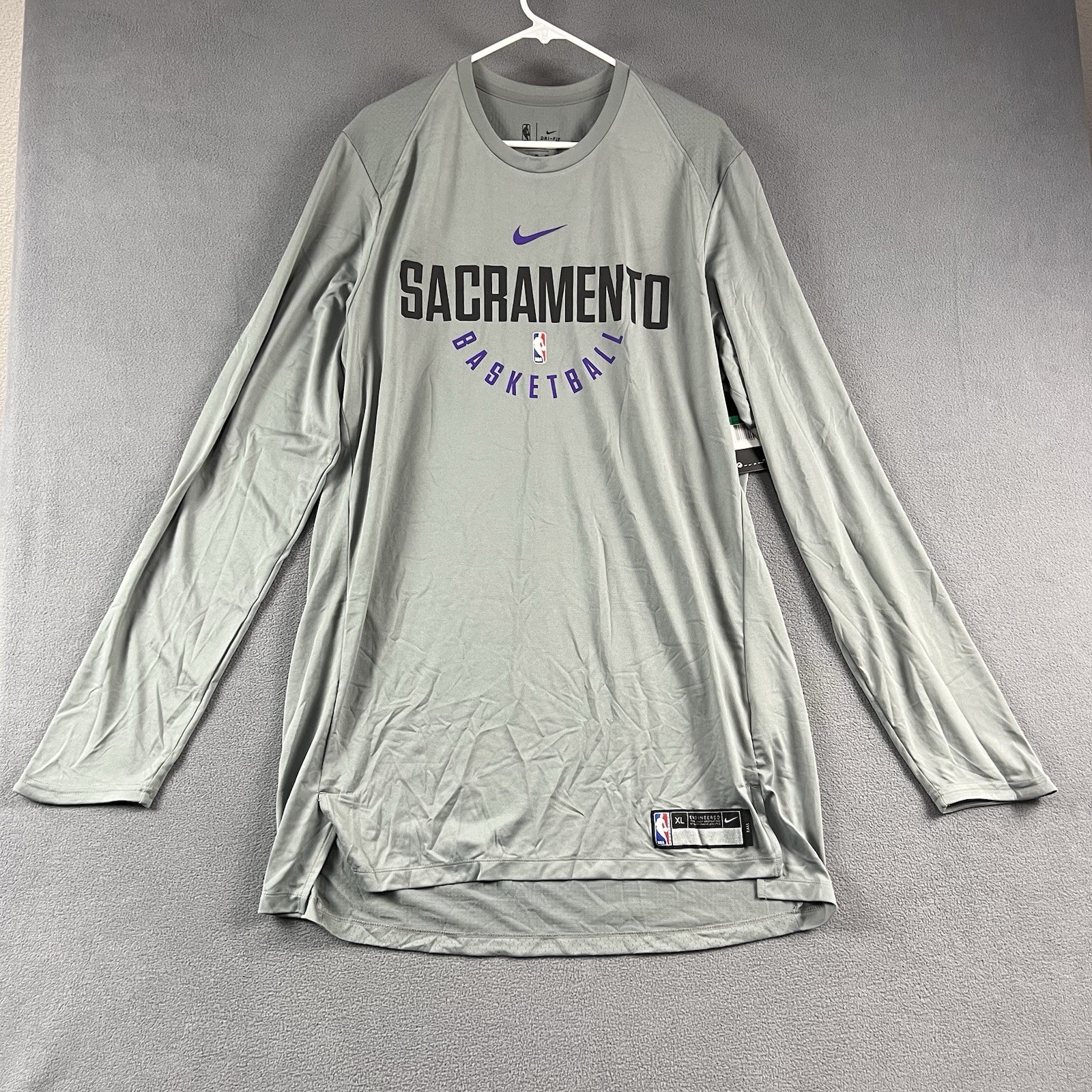 Nike Shirt Mens XL Tall Gray Sacramento Kings Dri-Fit Long Sleeve Team Issued