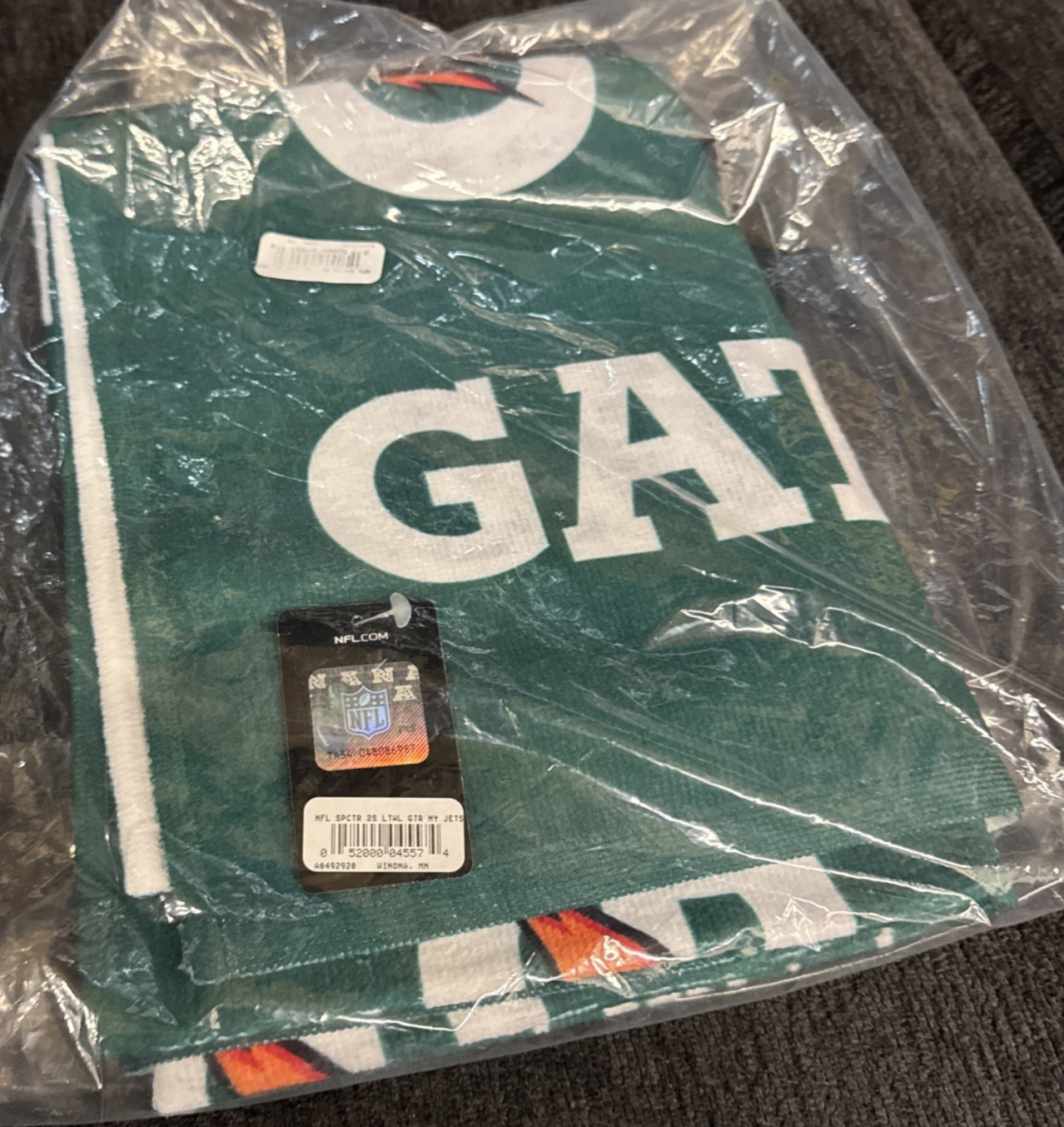 Gatorade New York Jets NFL Pro Team Bi-Color Towel 22″ x 42″ NFL Genuine Product