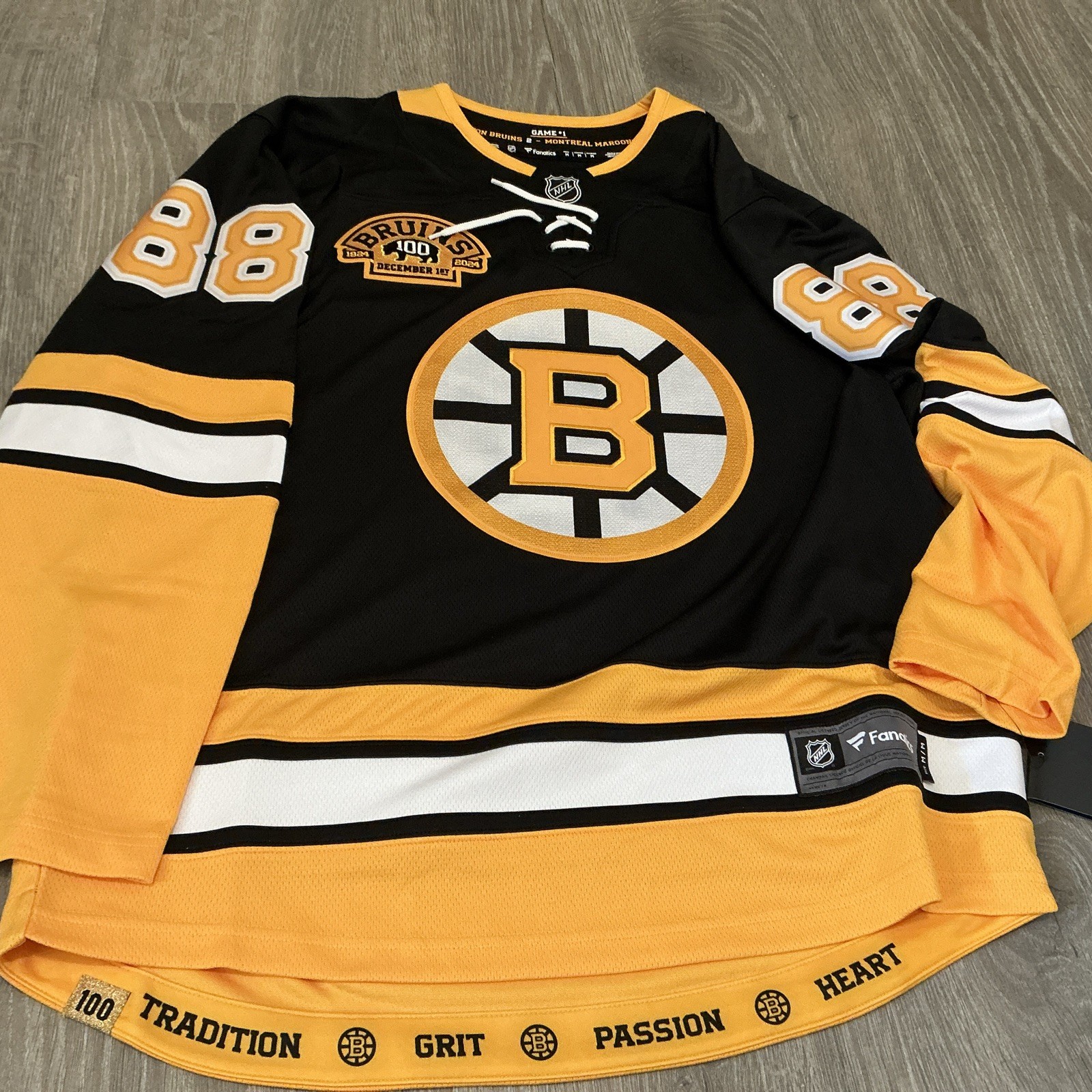 Fanatics Boston Bruins 100th Anniversary Breakaway Jersey Medium #88 Pastrnak