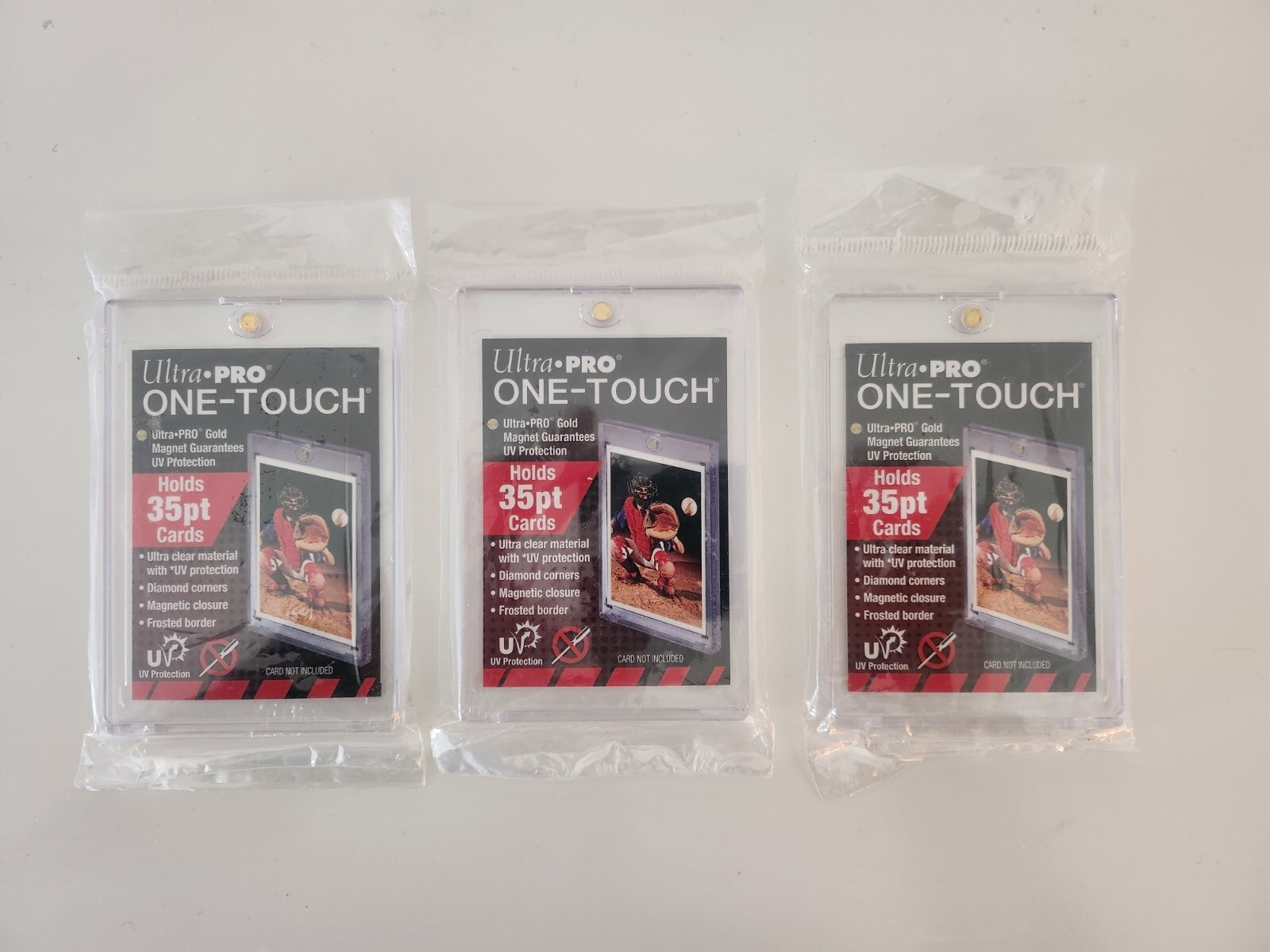 Ultra Pro (3-pack) 35pt One Touch Gold Magnetic Trading Card Holder