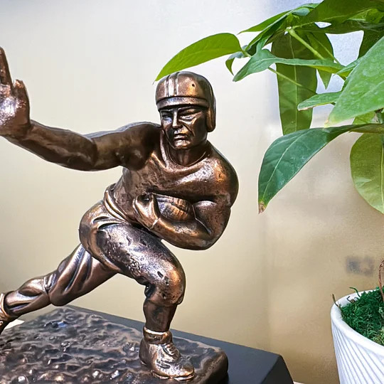 NCAA Heisman Trophy Replica 25cm Trophy Resin Version (Universal version)