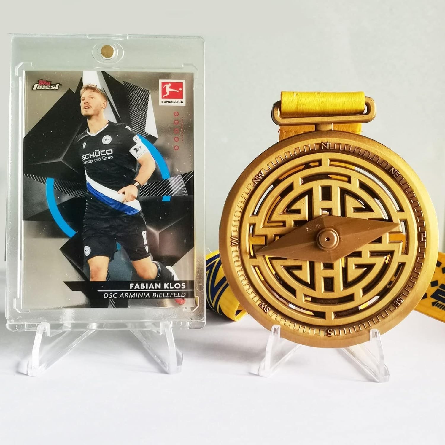 Thickened 2.3” Acrylic Display Stands – For Baseball, Sports & Trading Cards