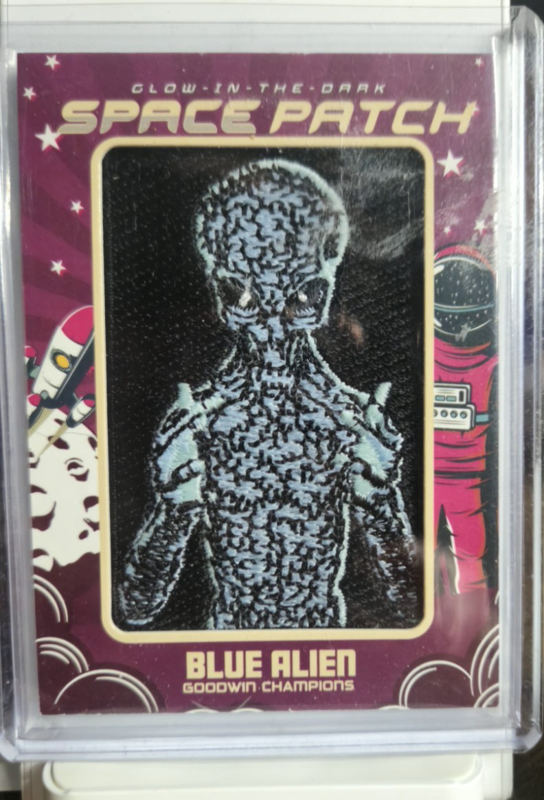 2023 Upper Deck Goodwin Champions Glow in the Dark Space Blue Alien Patch 1g8z