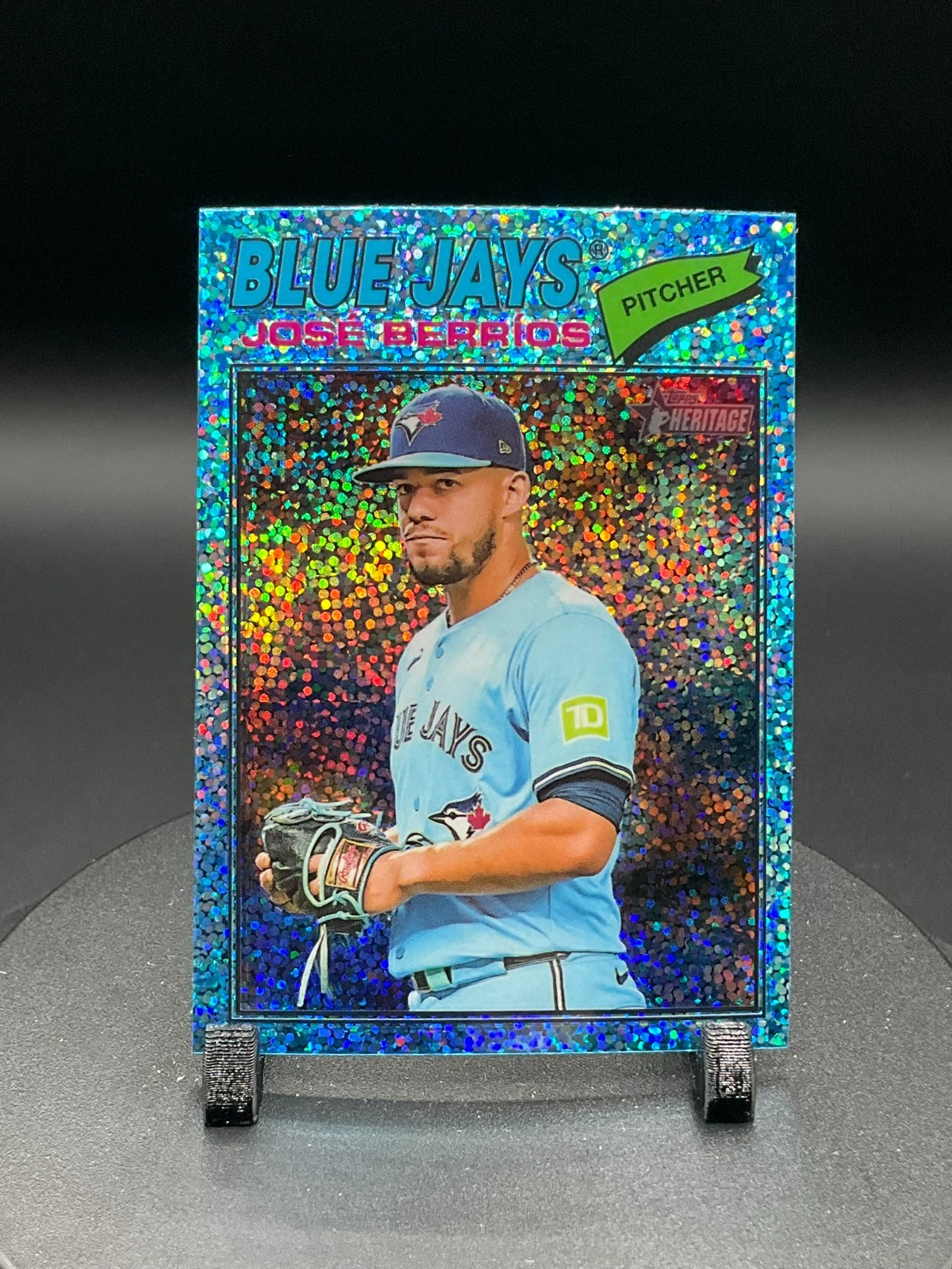 2026 Topps Heritage Chrome Blue Sparkle #56 José Berríos, Toronto Blue Jays*