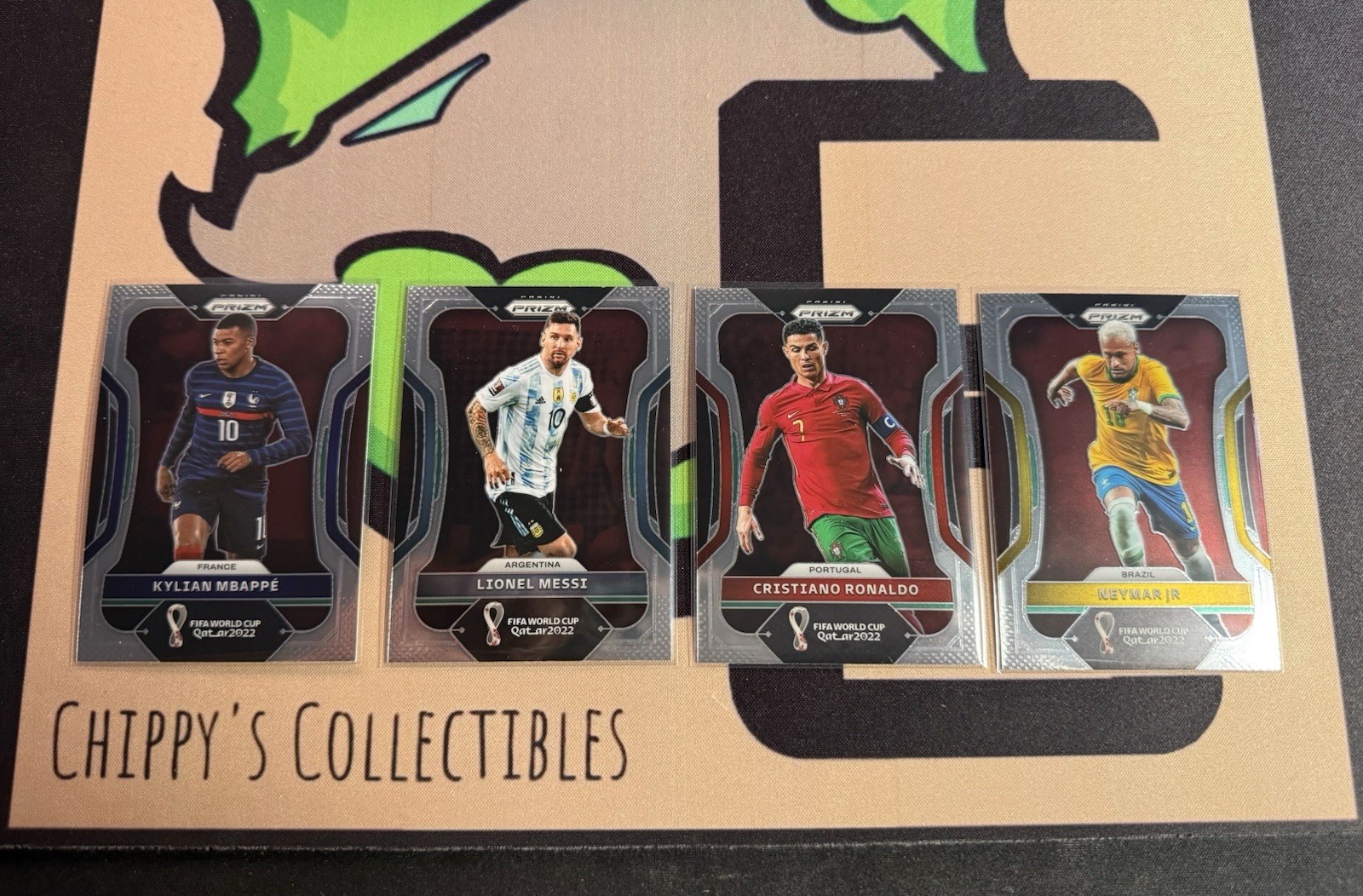 2022 Panini Prizm FIFA World Cup Complete Base Set 1-300 Messi Cristiano Binder