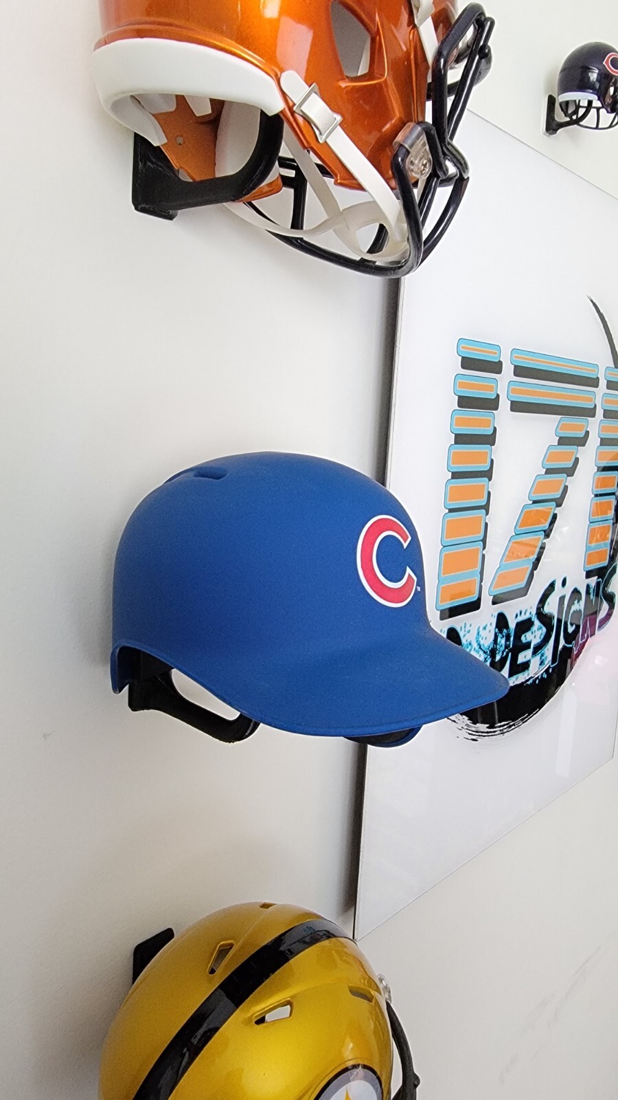 MLB 1:3 Scale helmet wall hanger.  3d printed from PLA+, display holder, mount