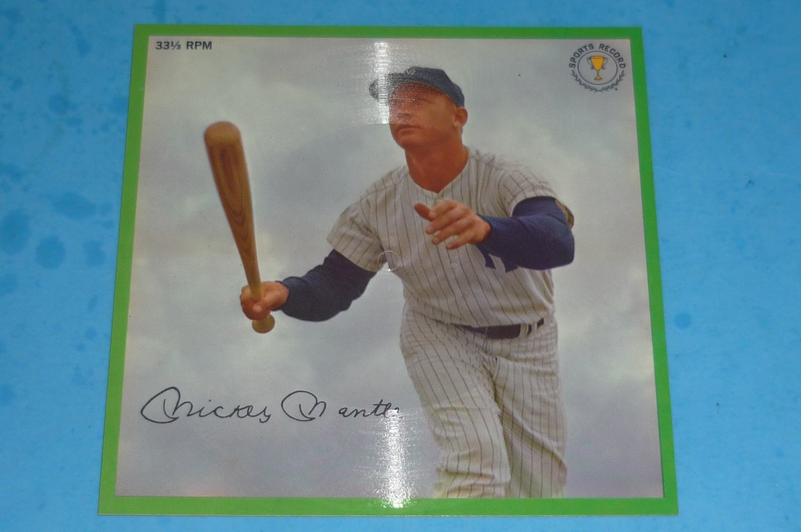 1964 AURAVISION MICKEY MANTLE – N.Y. YANKEES – SPORTS RECORD – UNPUNCHED – EX