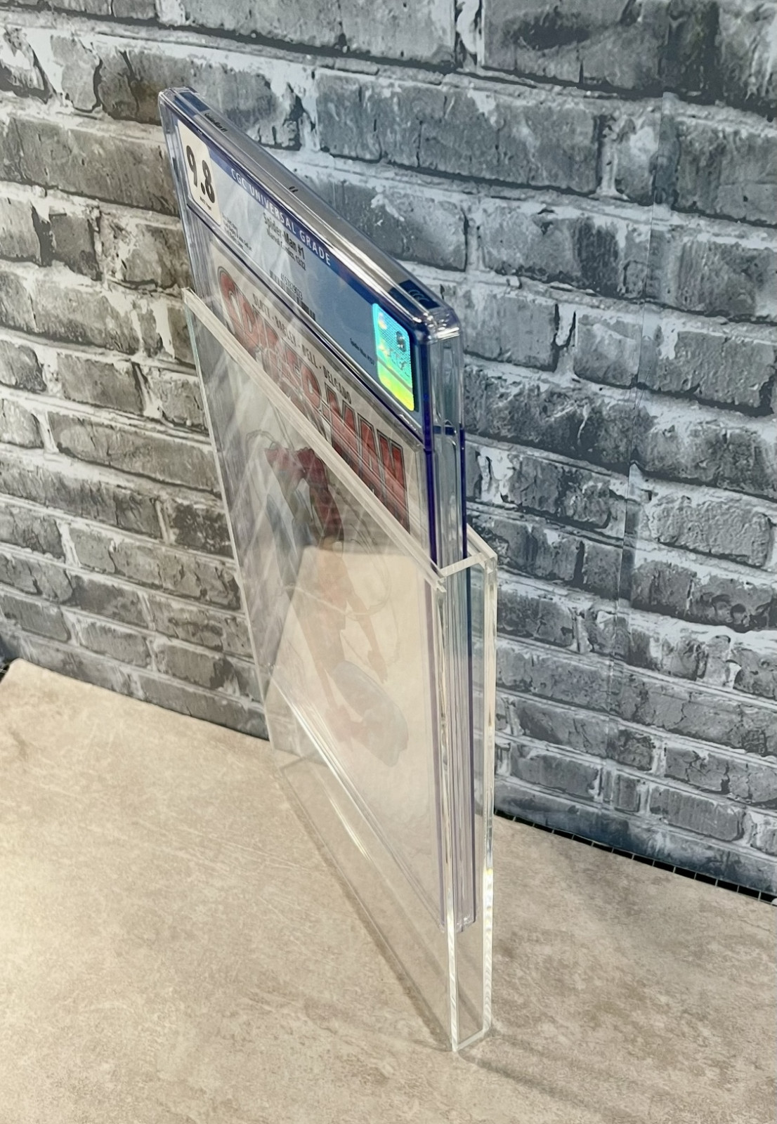CRYSTAL CLEAR ACRYLIC CASE DISPLAY HOLDER FOR CGC COMICS- PROTECTS AND DISPLAYS!