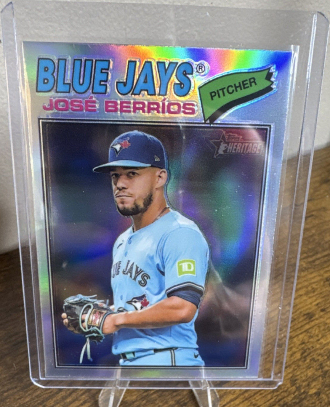 Topps 2026 Heritage José Berríos Toronto Blue Jays #56 Refractor Baseball