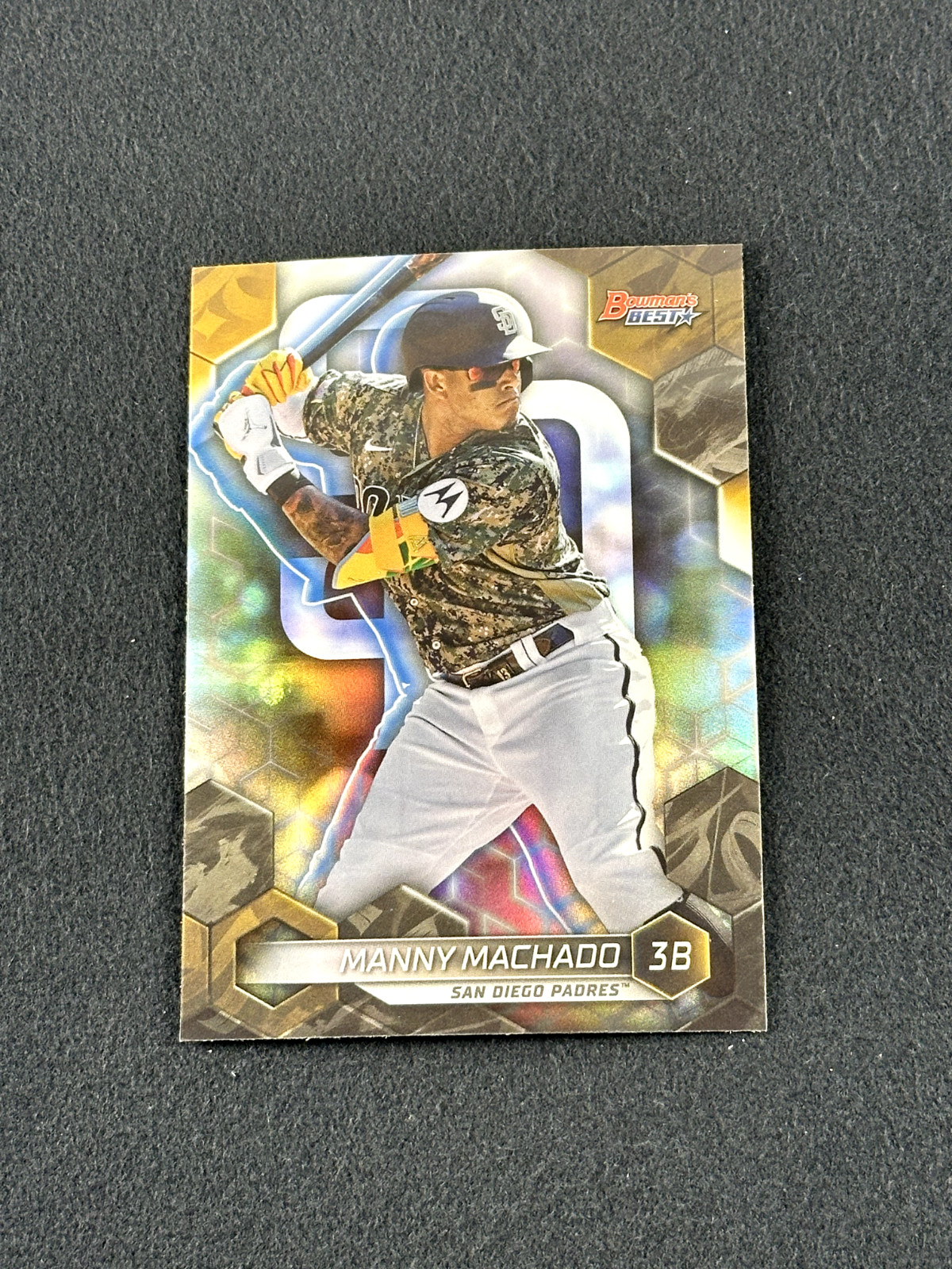 2023 Bowman’s Best MANNY MACHADO Refractor #61 San Diego Padres