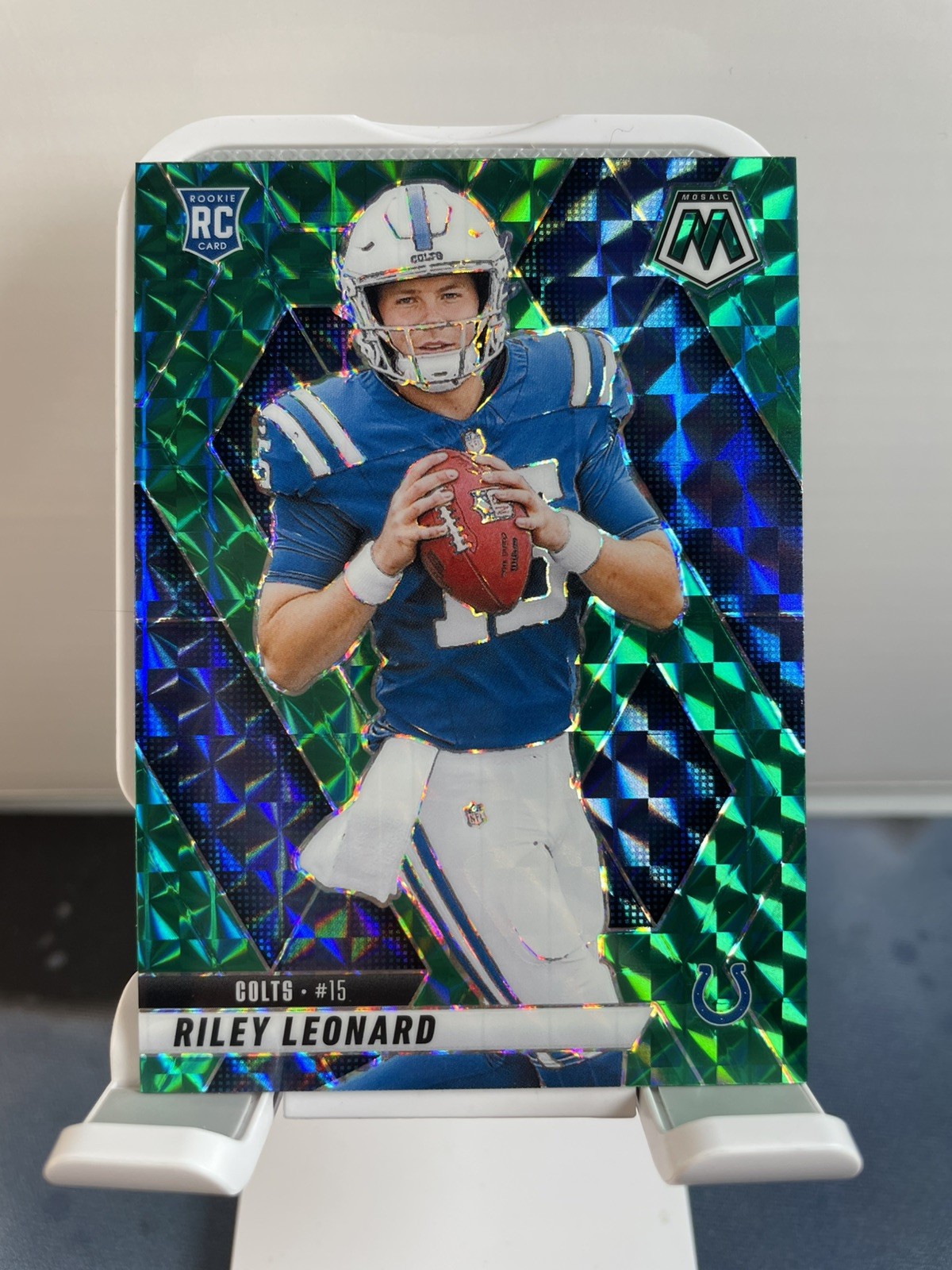2025 Panini Mosaic – Rookies Riley Leonard #372 Green Mosaic Prizm (RC)