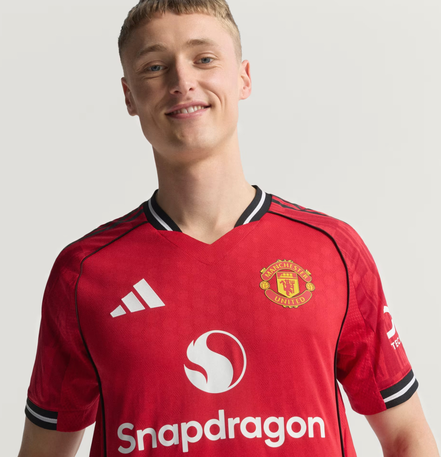 Official Manchester United Authentic 25/26 Authentic Jersey Adidas JI7429