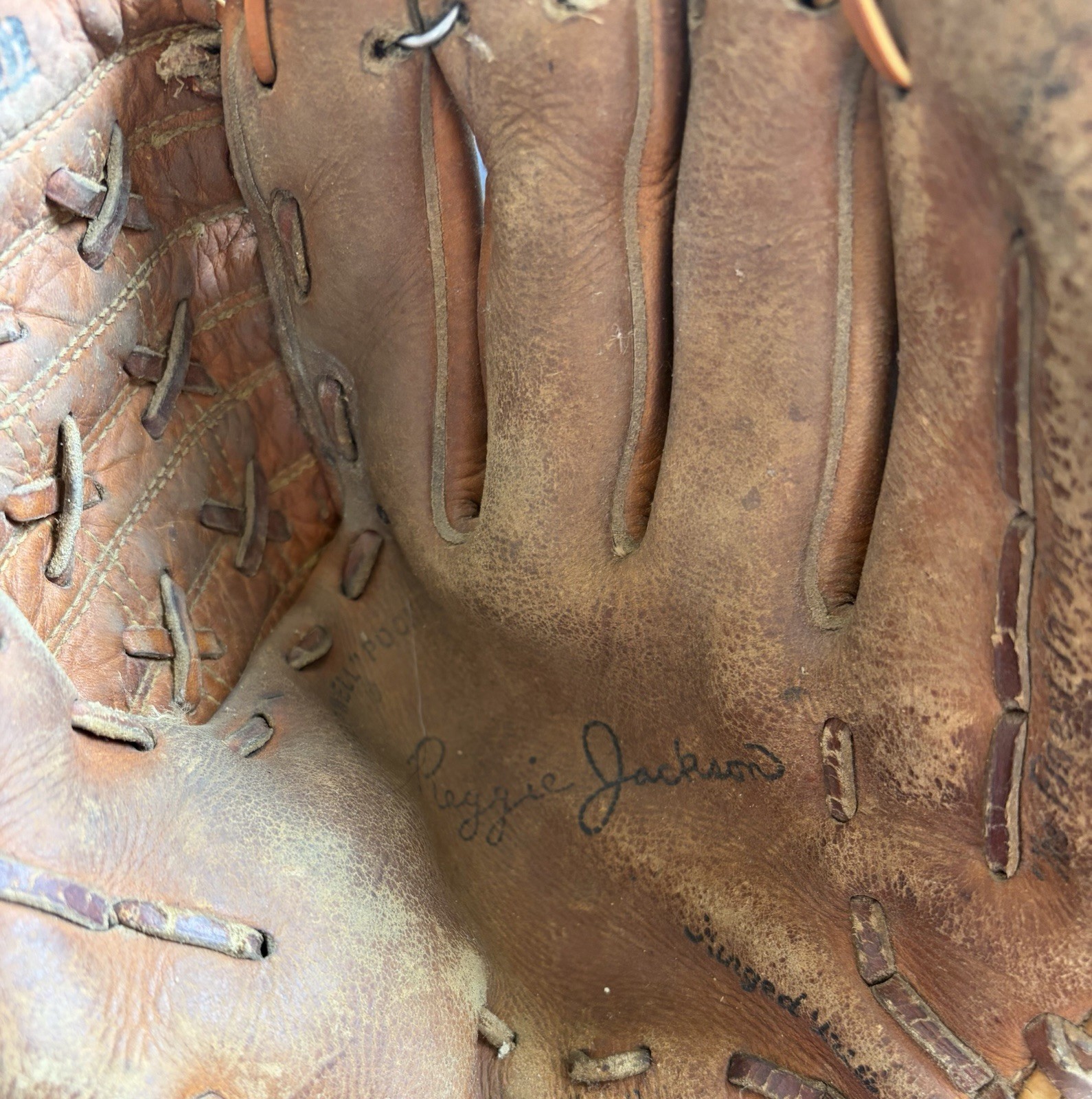 Rawlings Reggie Jackson Vintage Baseball Glove Mitt Collector’s Item Rare Decor